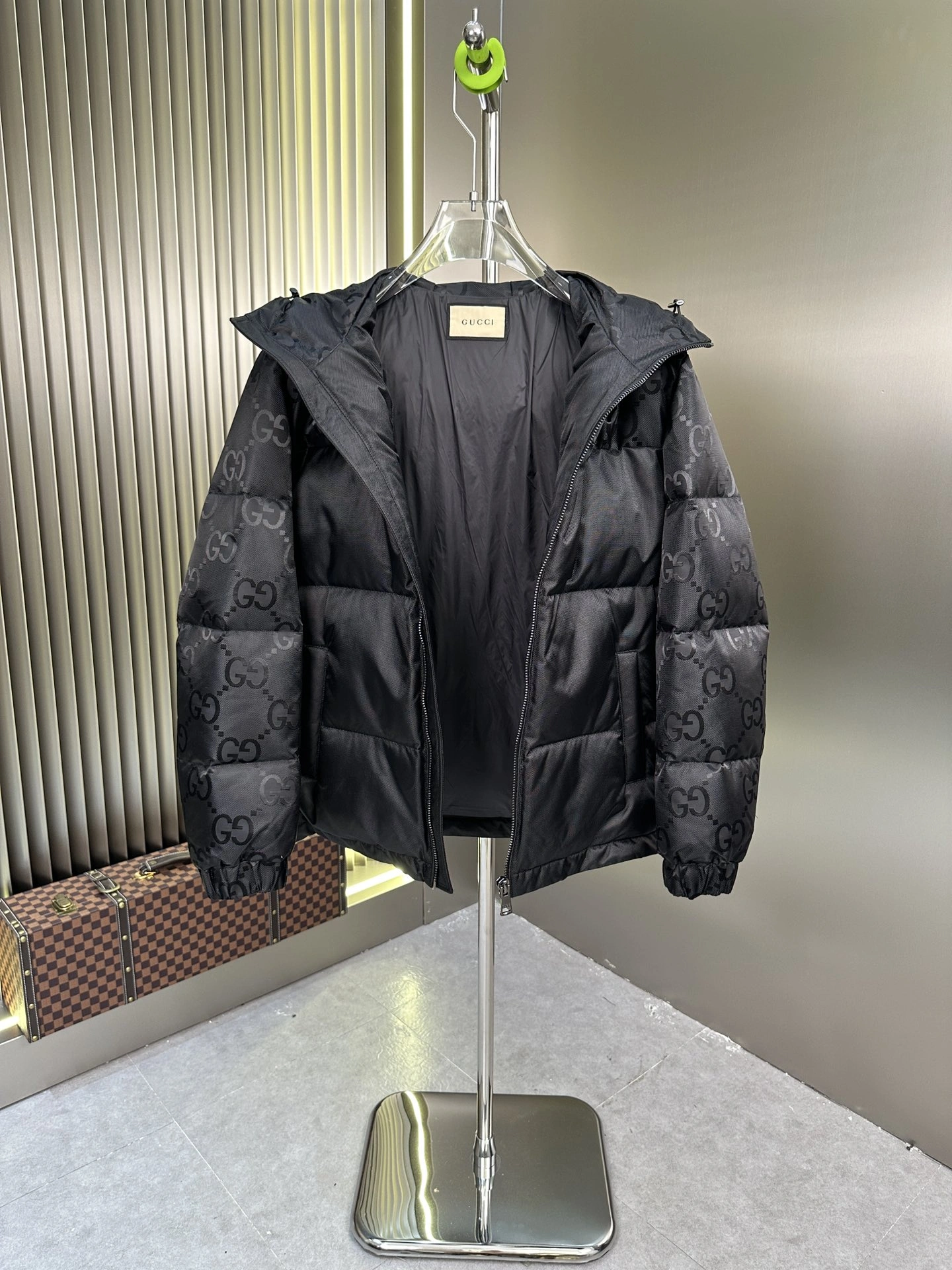 Original Gucci Down Jackets 129176