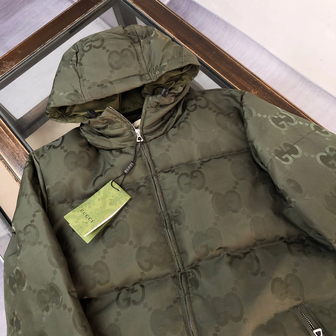 Flexible Gucci Down Jackets 129165