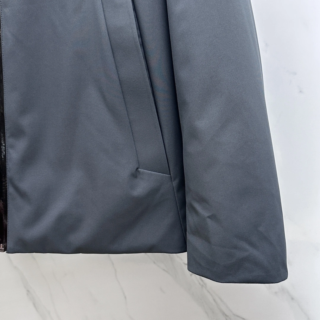 Gucci Down Jackets Effortless 129181