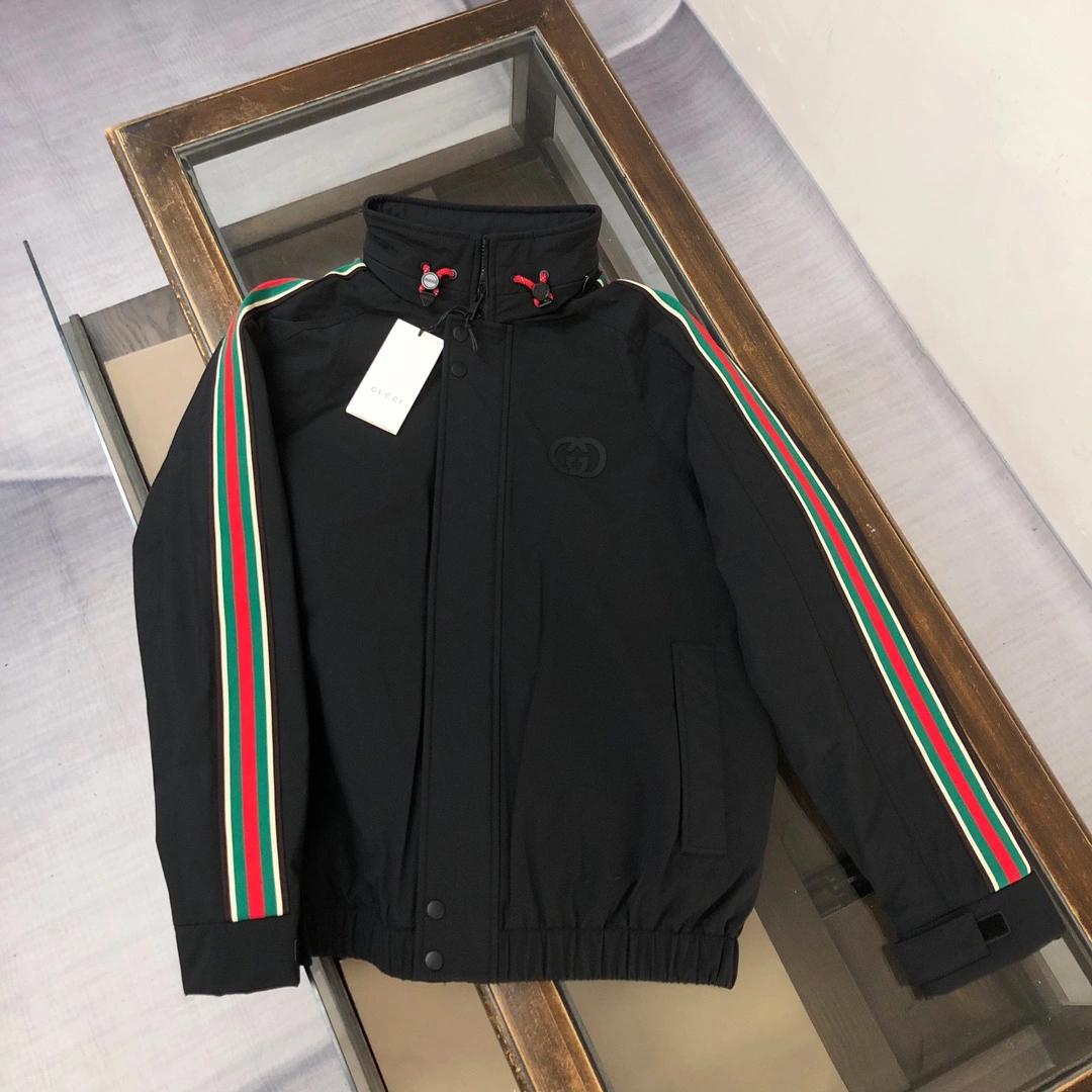 Gucci Down Jackets Breathable 129152