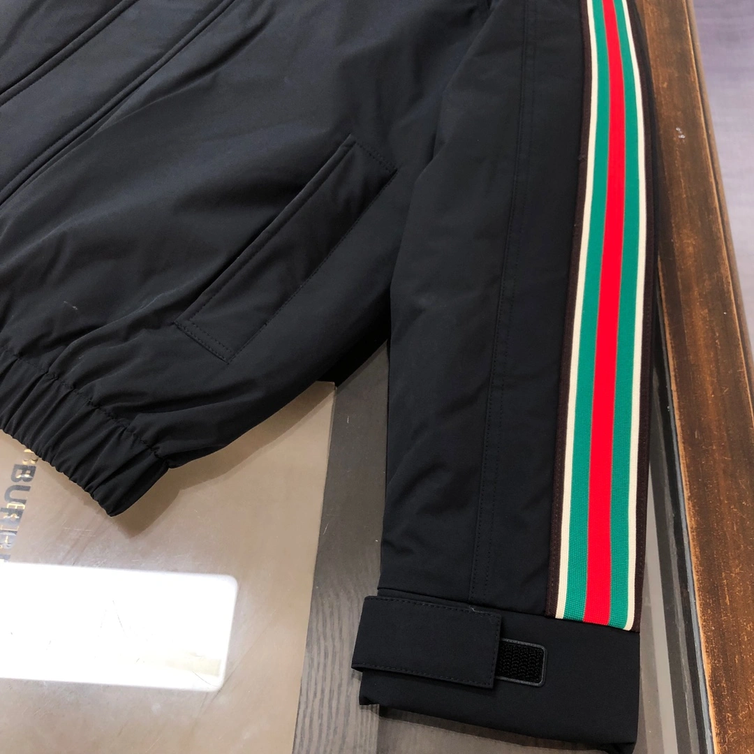Gucci Down Jackets Breathable 129152