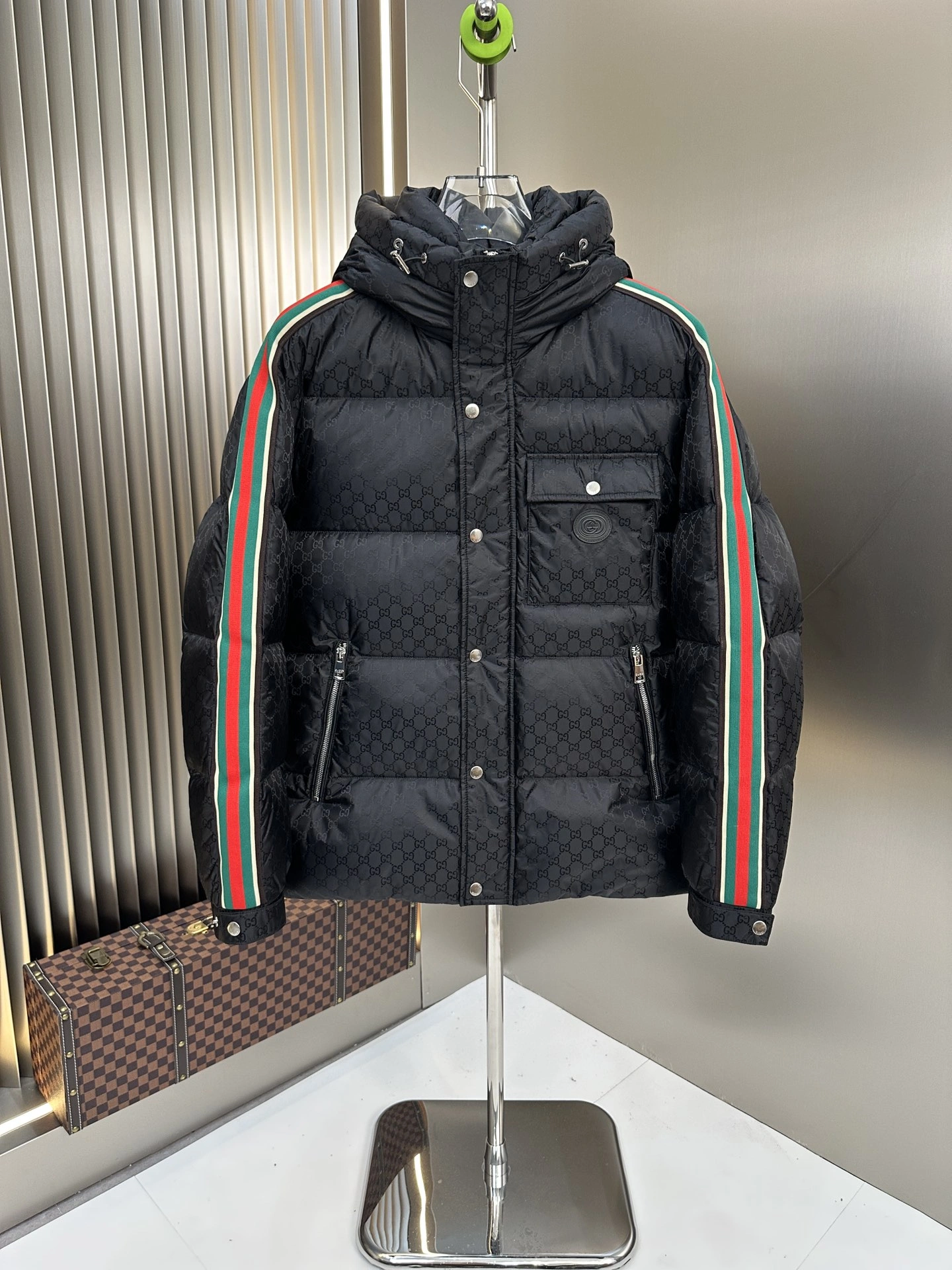 Gucci Down Jackets FlexibleFit 129147