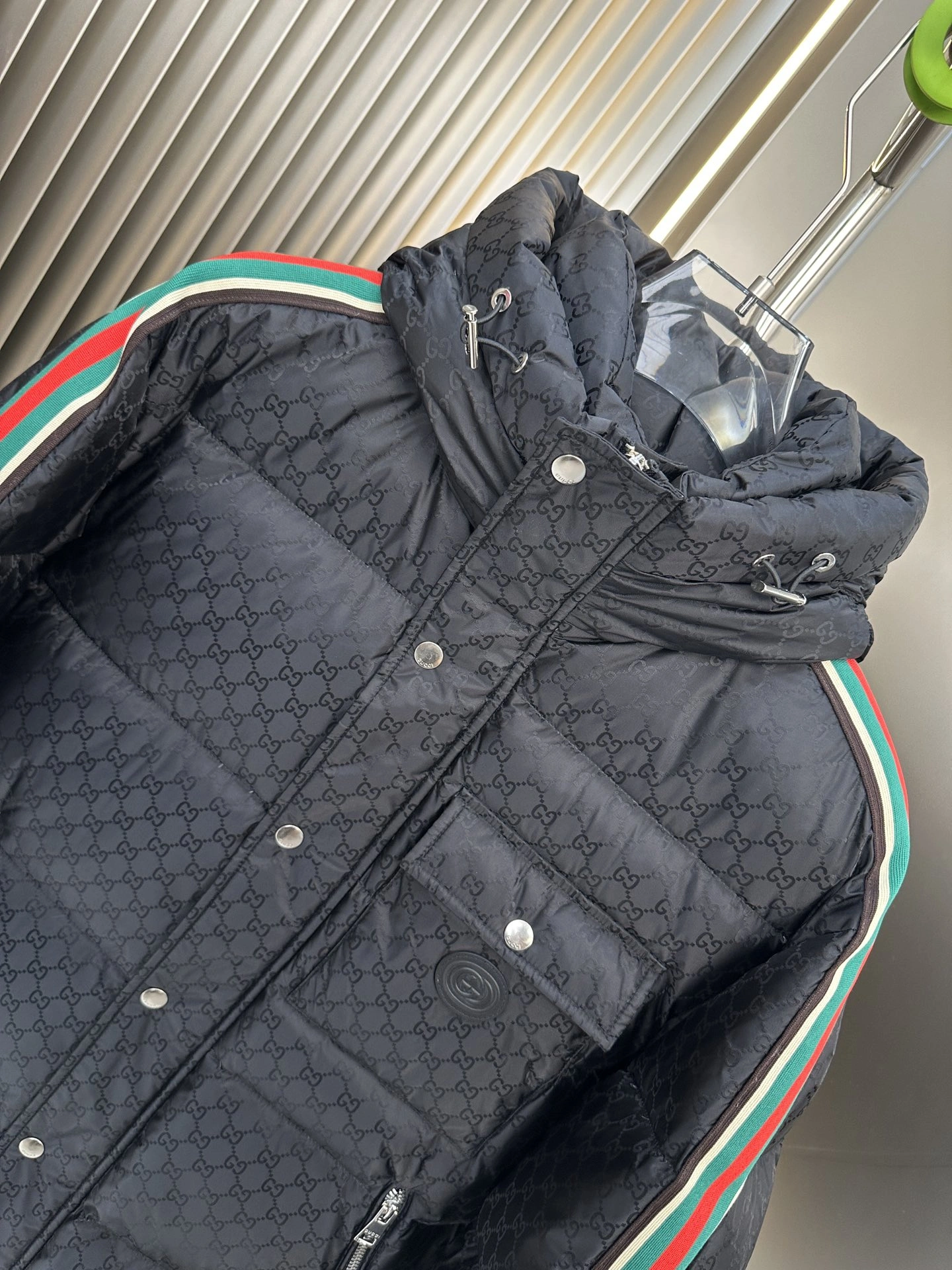 Gucci Down Jackets FlexibleFit 129147
