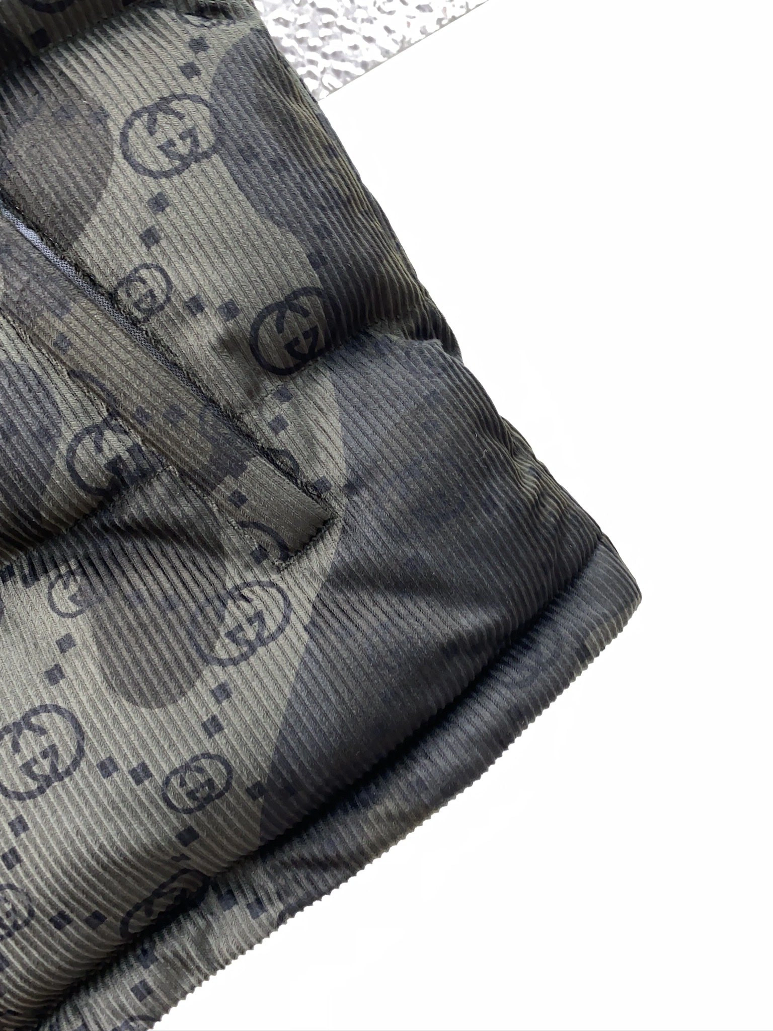 Durable Gucci Down Jackets 129149