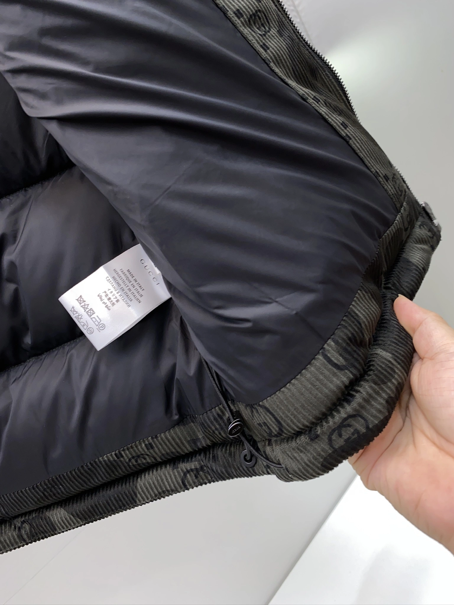 Durable Gucci Down Jackets 129149