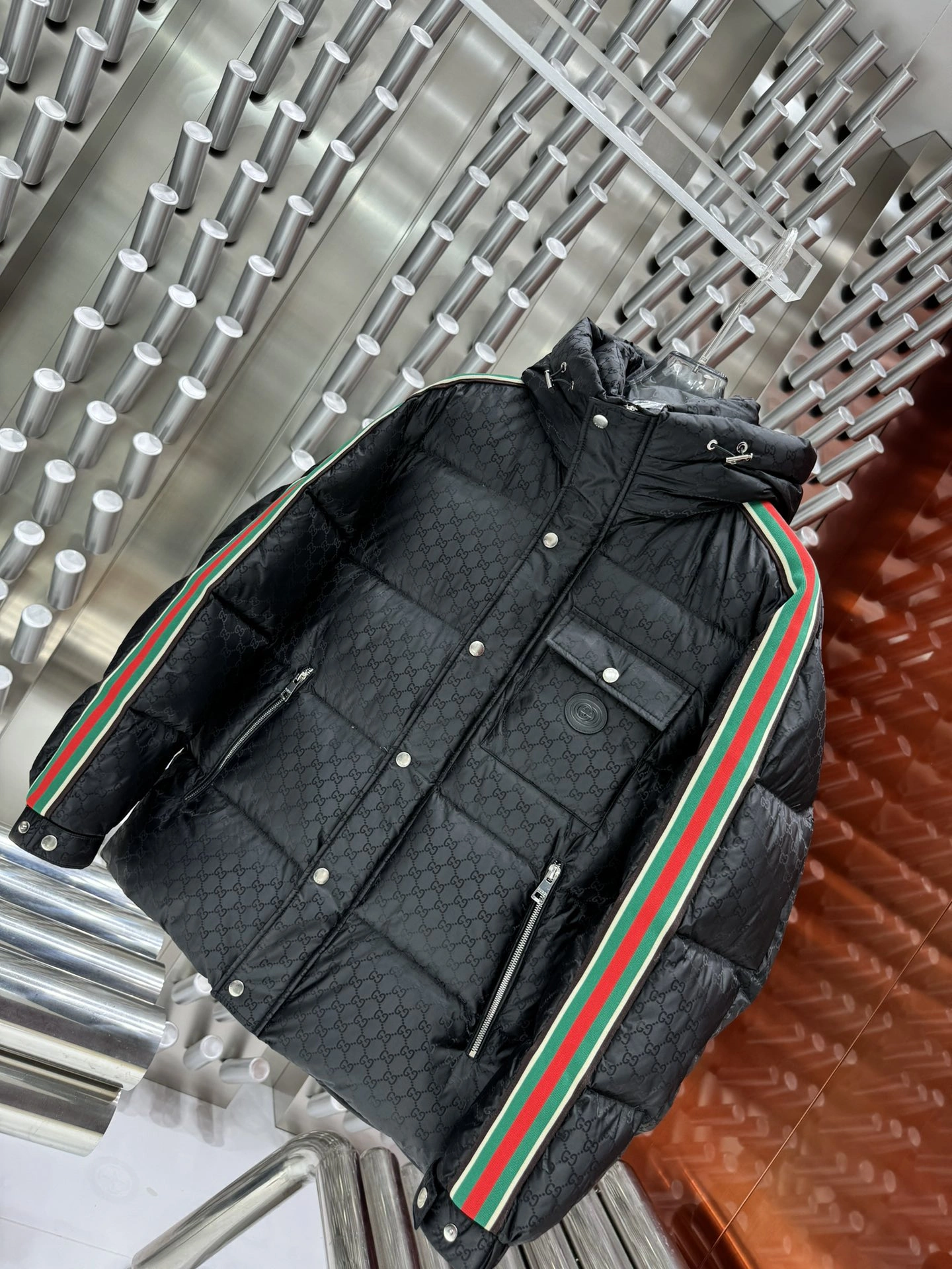 FlexibleFit Gucci Down Jackets 129146