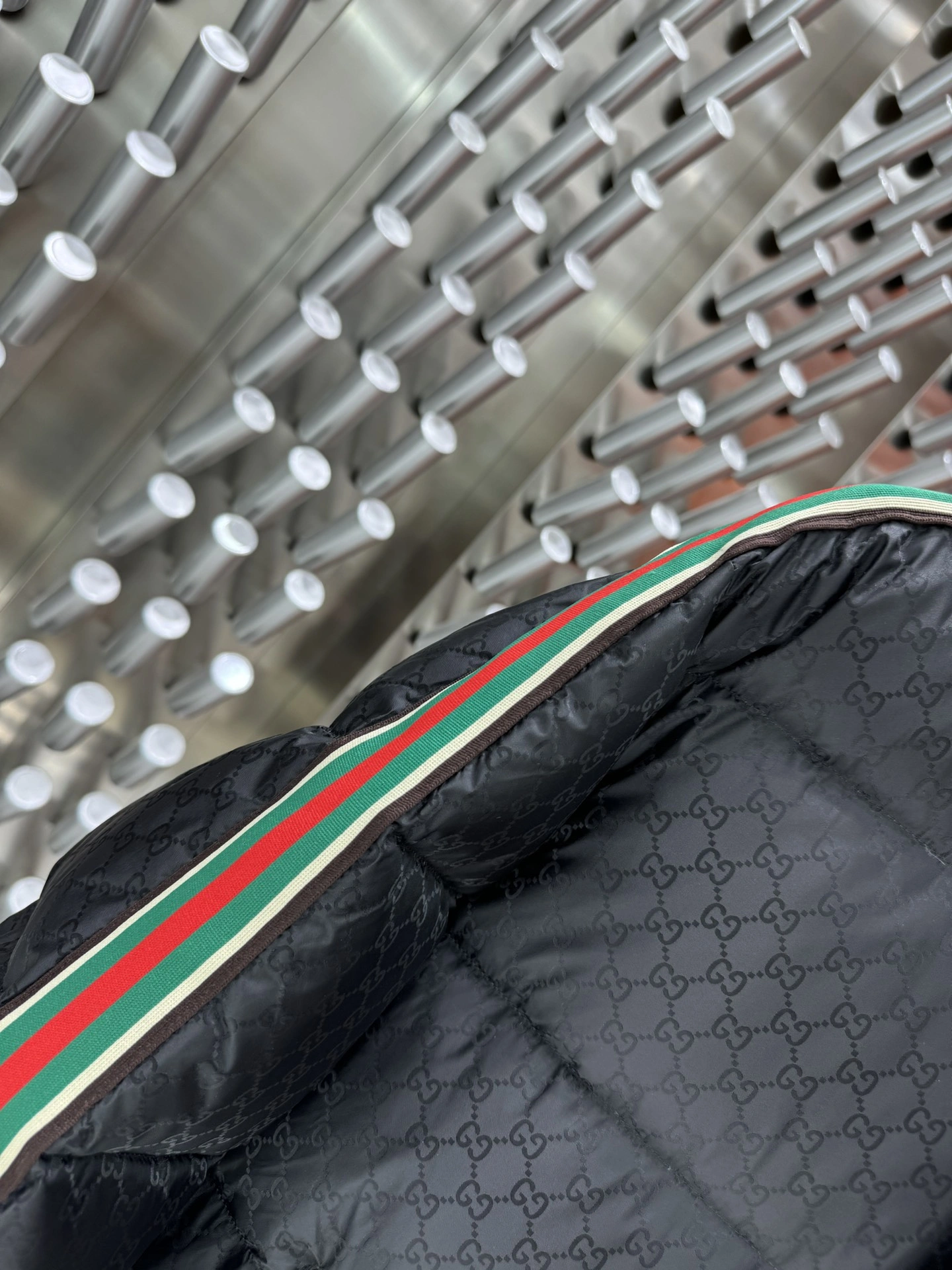 FlexibleFit Gucci Down Jackets 129146