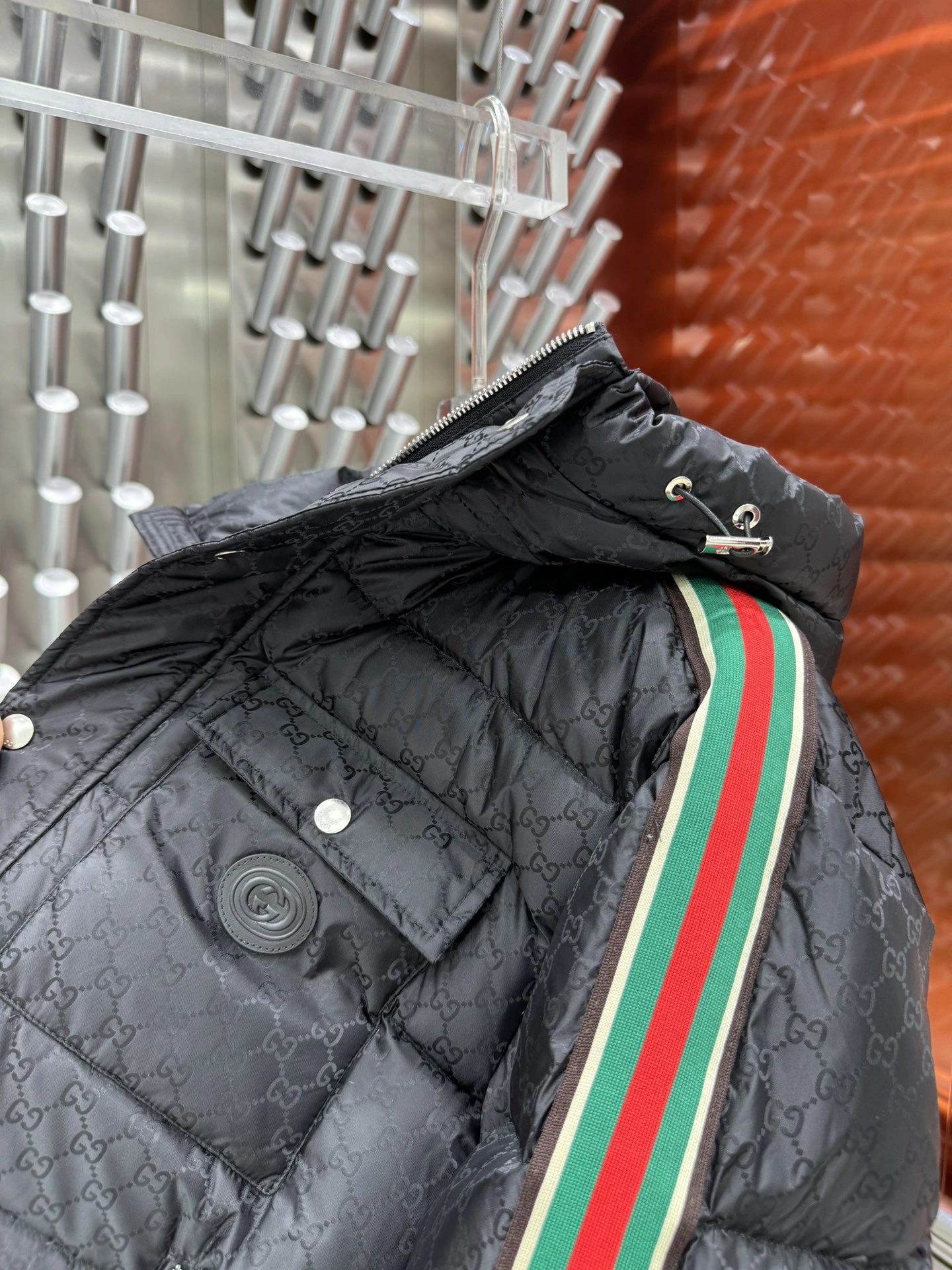 FlexibleFit Gucci Down Jackets 129146