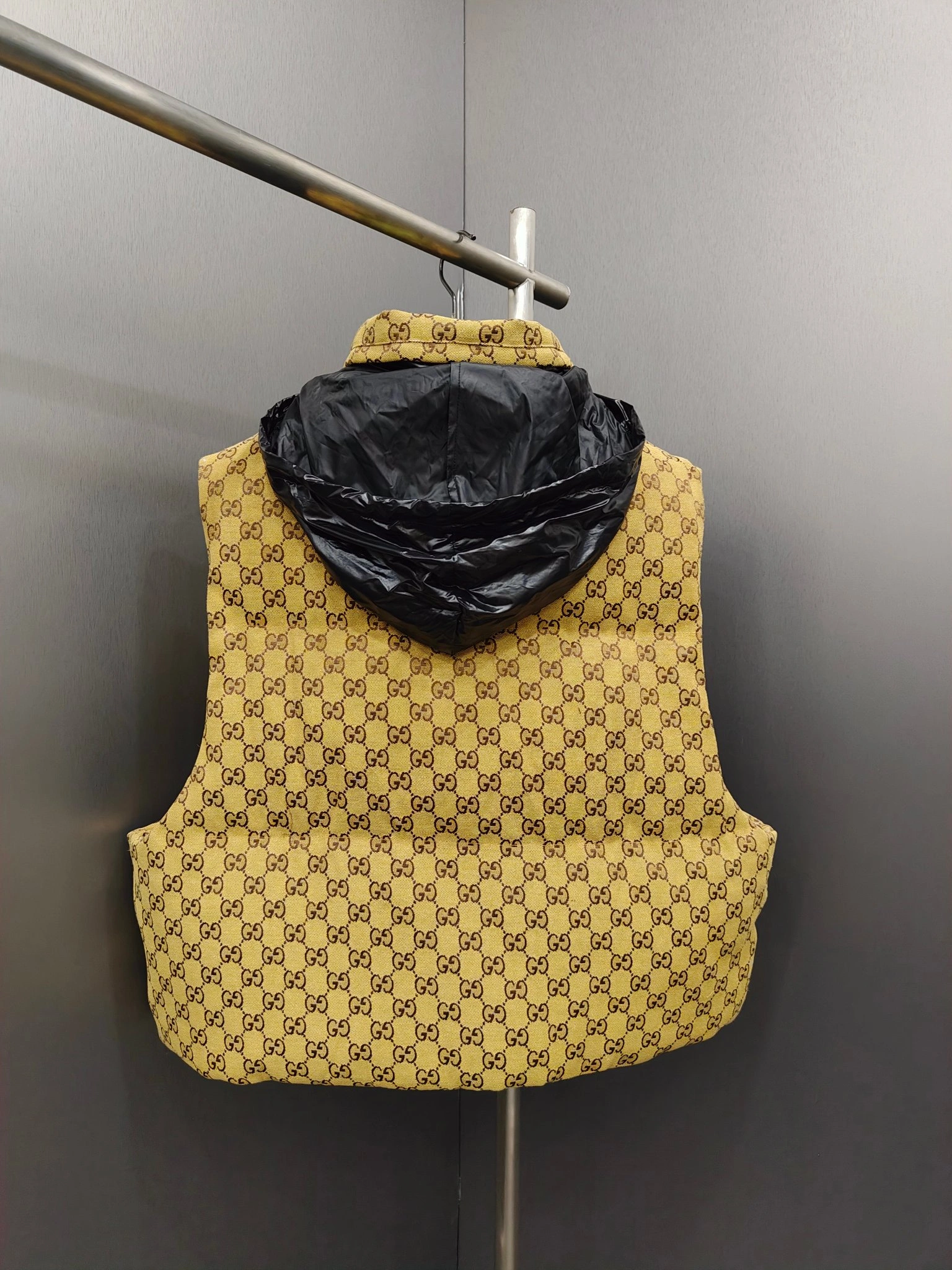 Gucci Down Jackets Tailored 129124