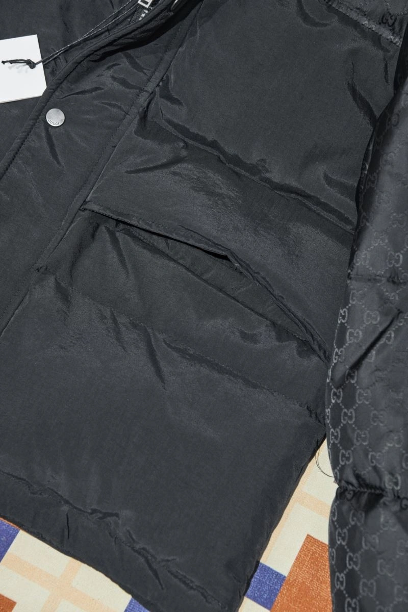 Stretchable Gucci Down Jackets 129101