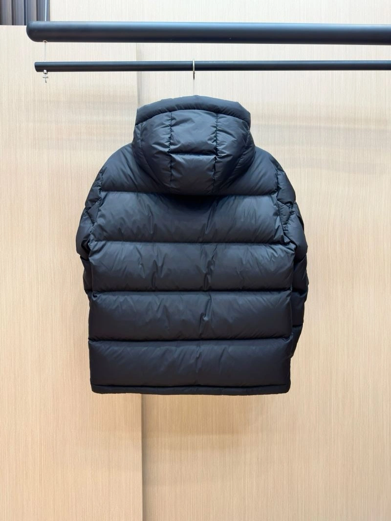 Flexible Gucci Down Jackets 129077