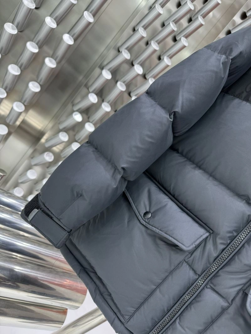 ModernLook Gucci Down Jackets 129070
