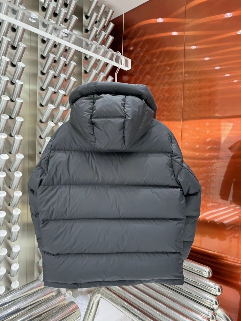 Gucci Down Jackets Vibrant 128988