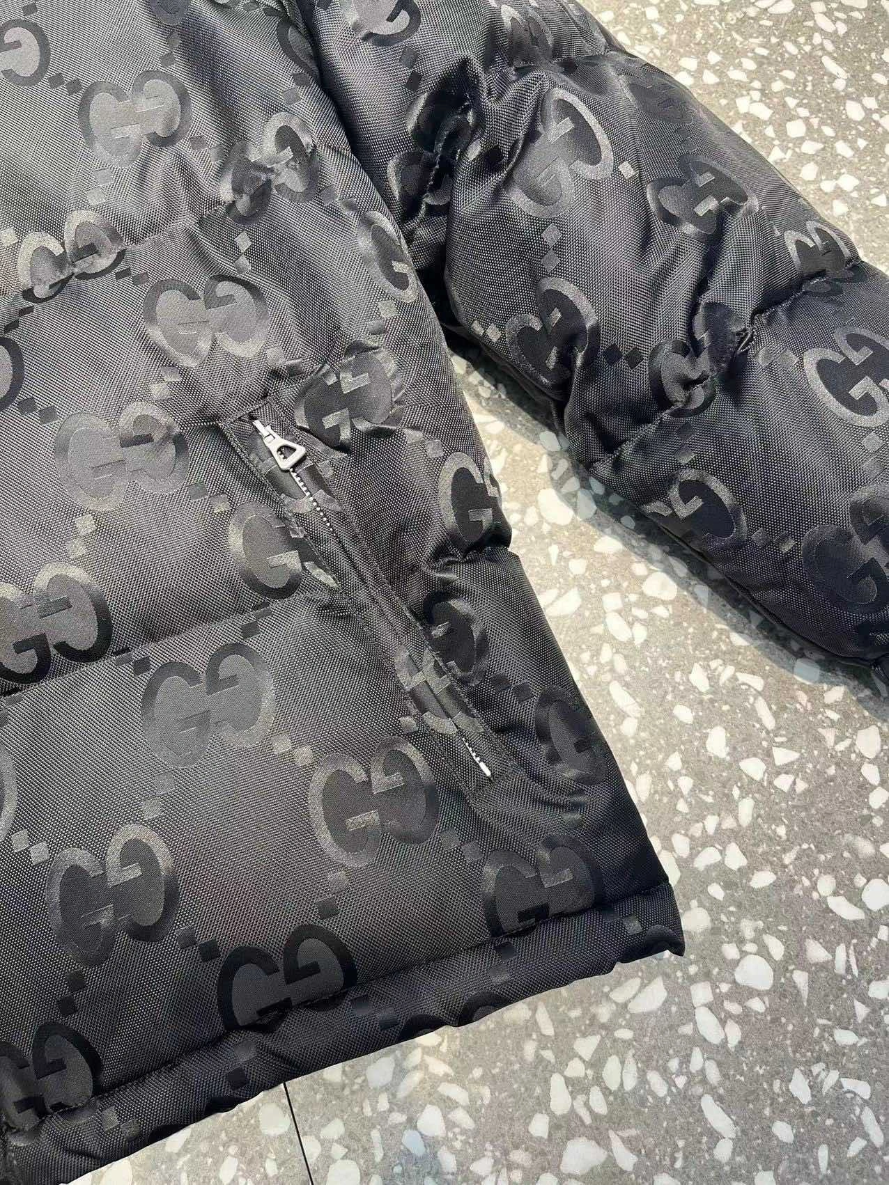 Gucci Down Jackets Bright 129133