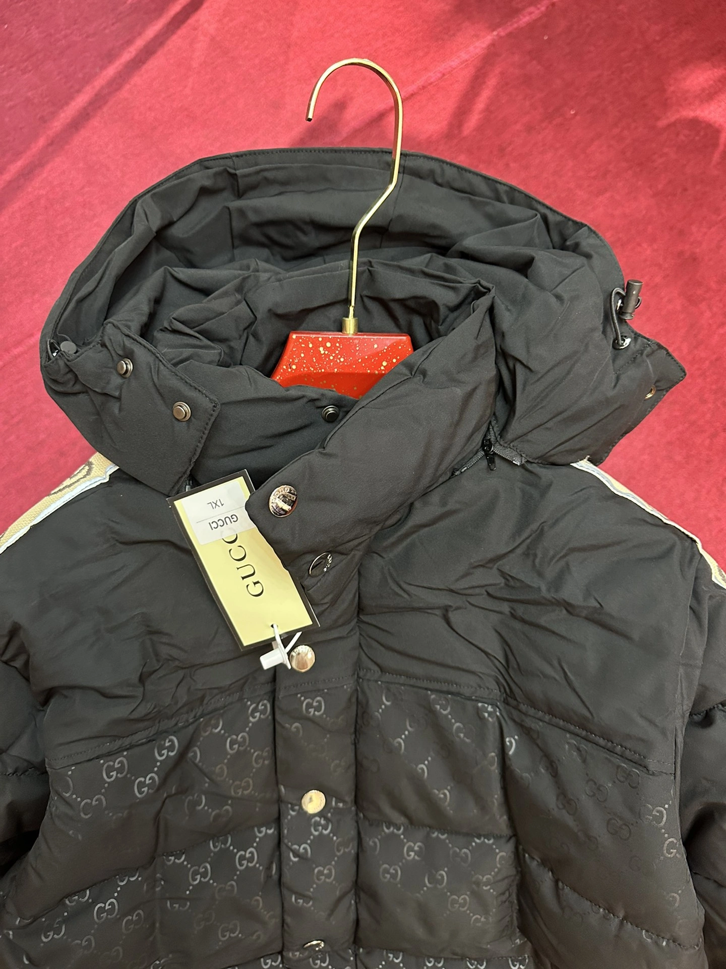 Vibrant Gucci Down Jackets 129139