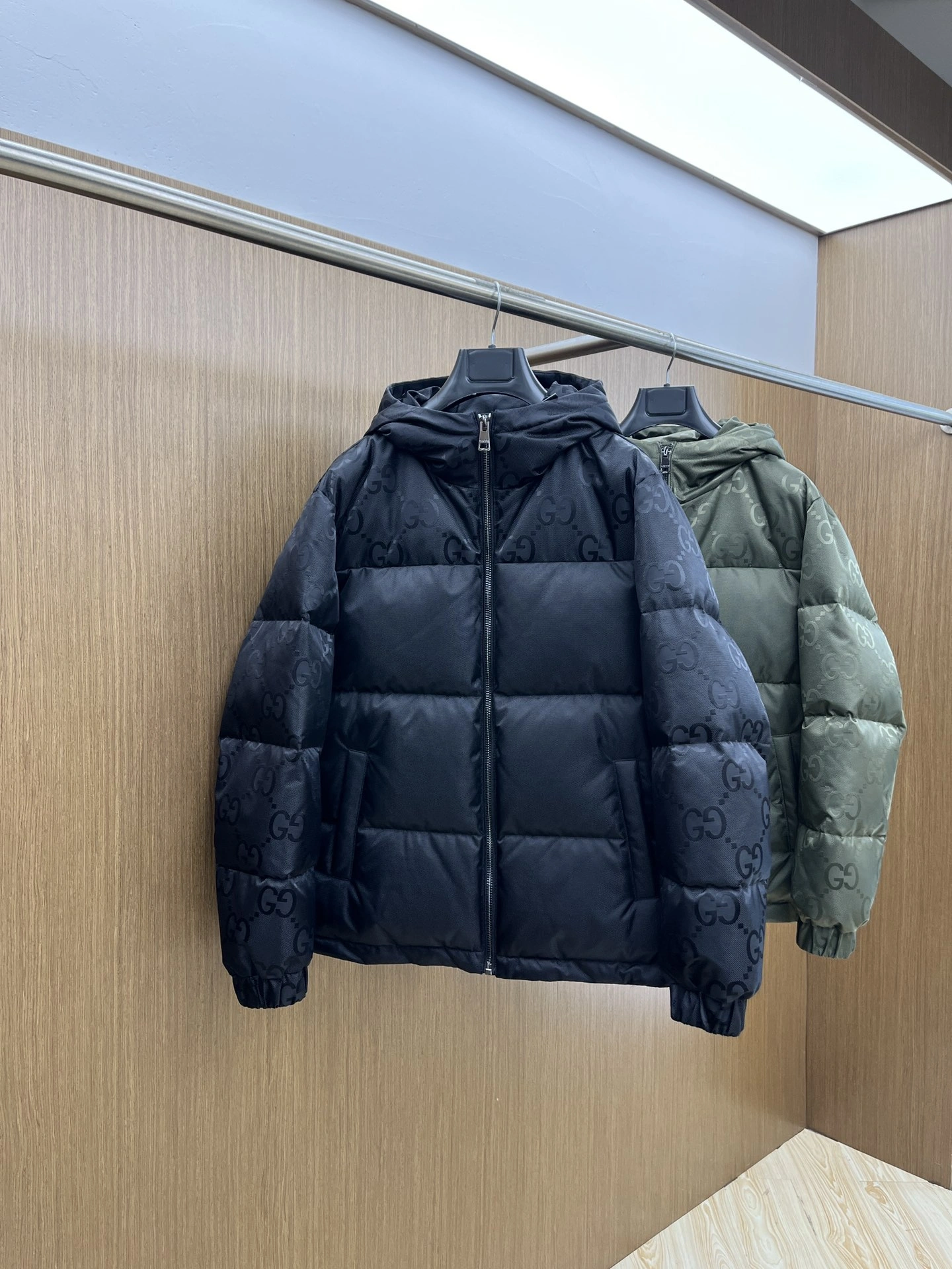 WeatherProof Gucci Down Jackets 129135