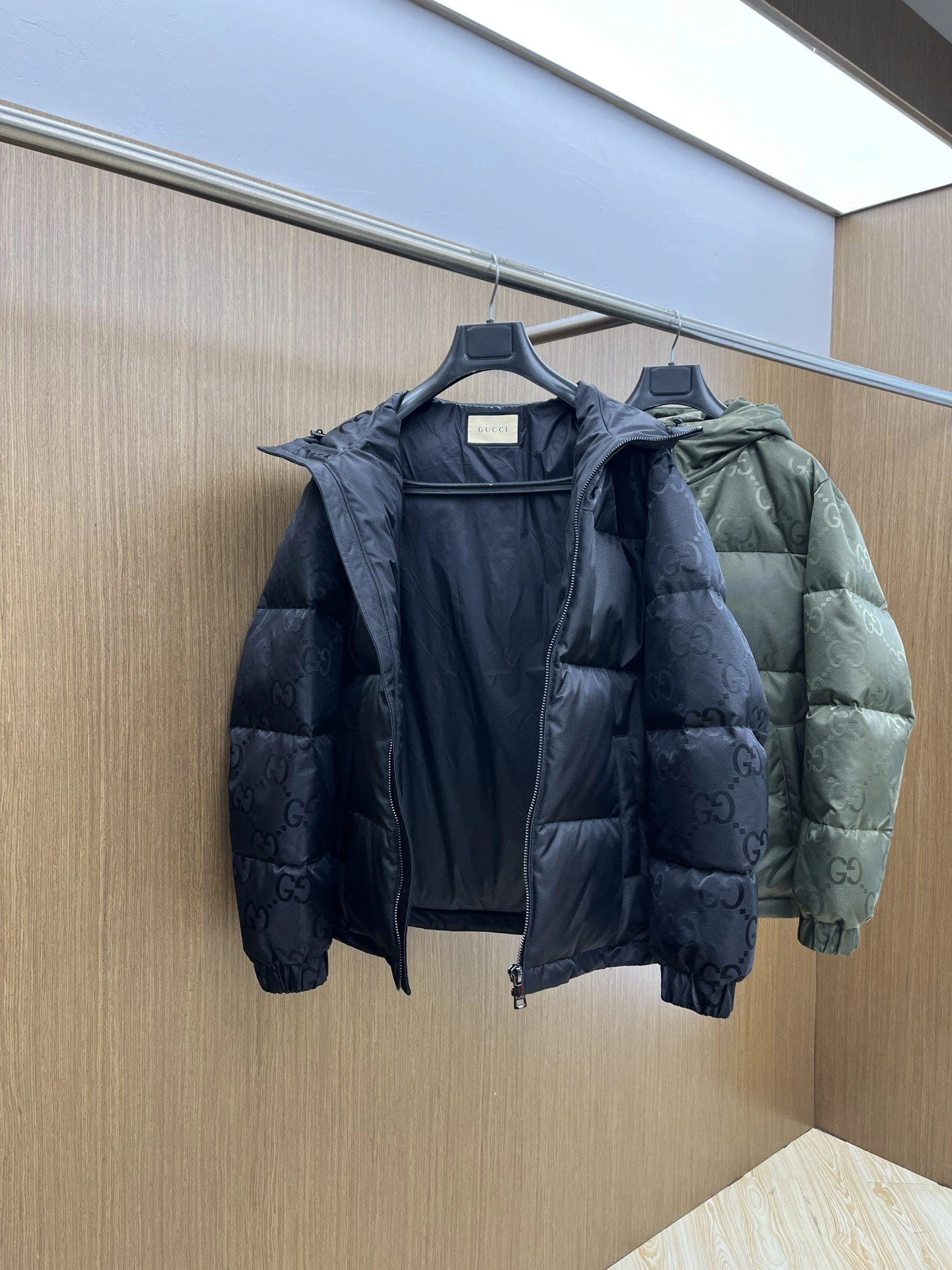WeatherProof Gucci Down Jackets 129135