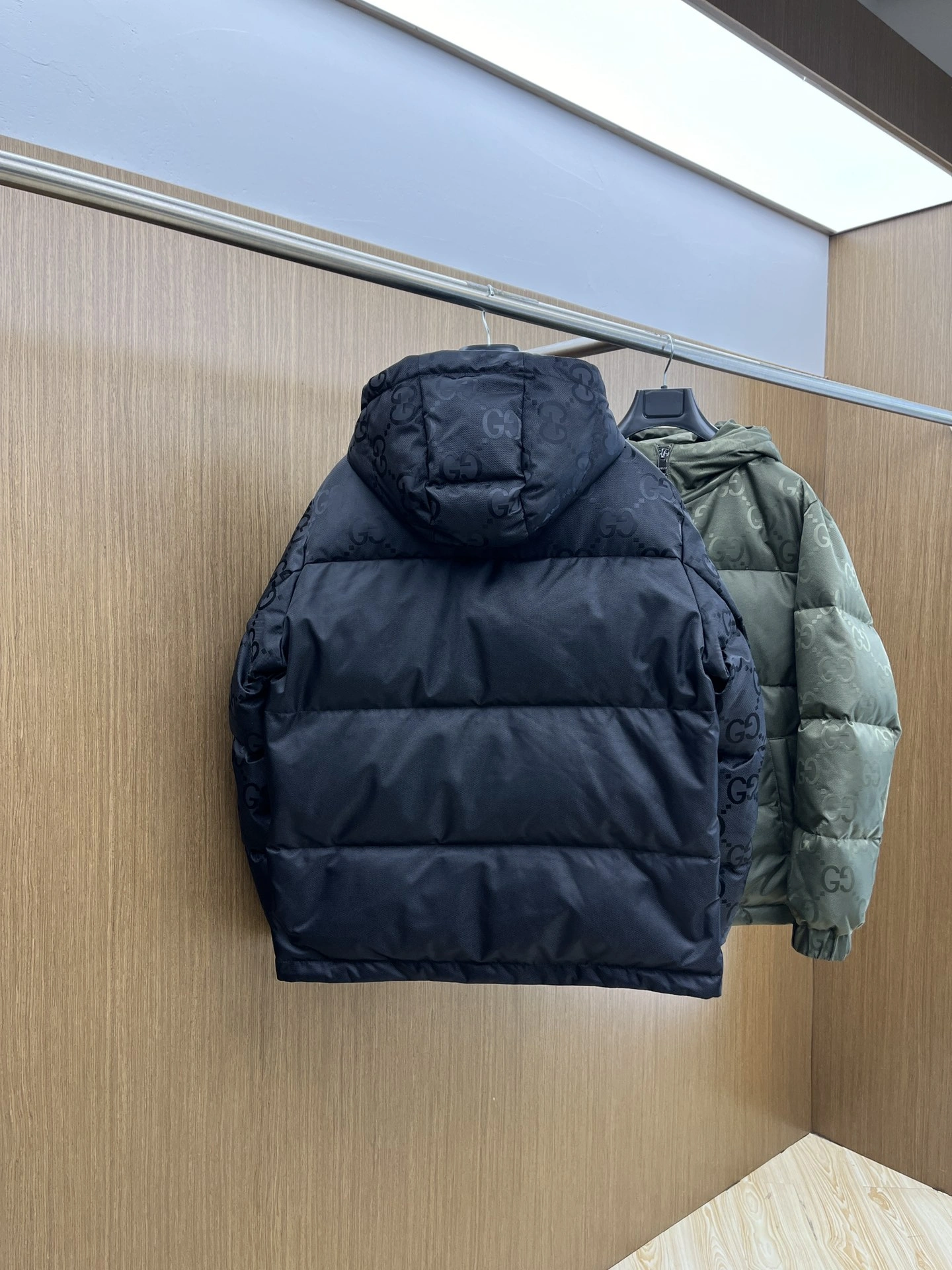 WeatherProof Gucci Down Jackets 129135