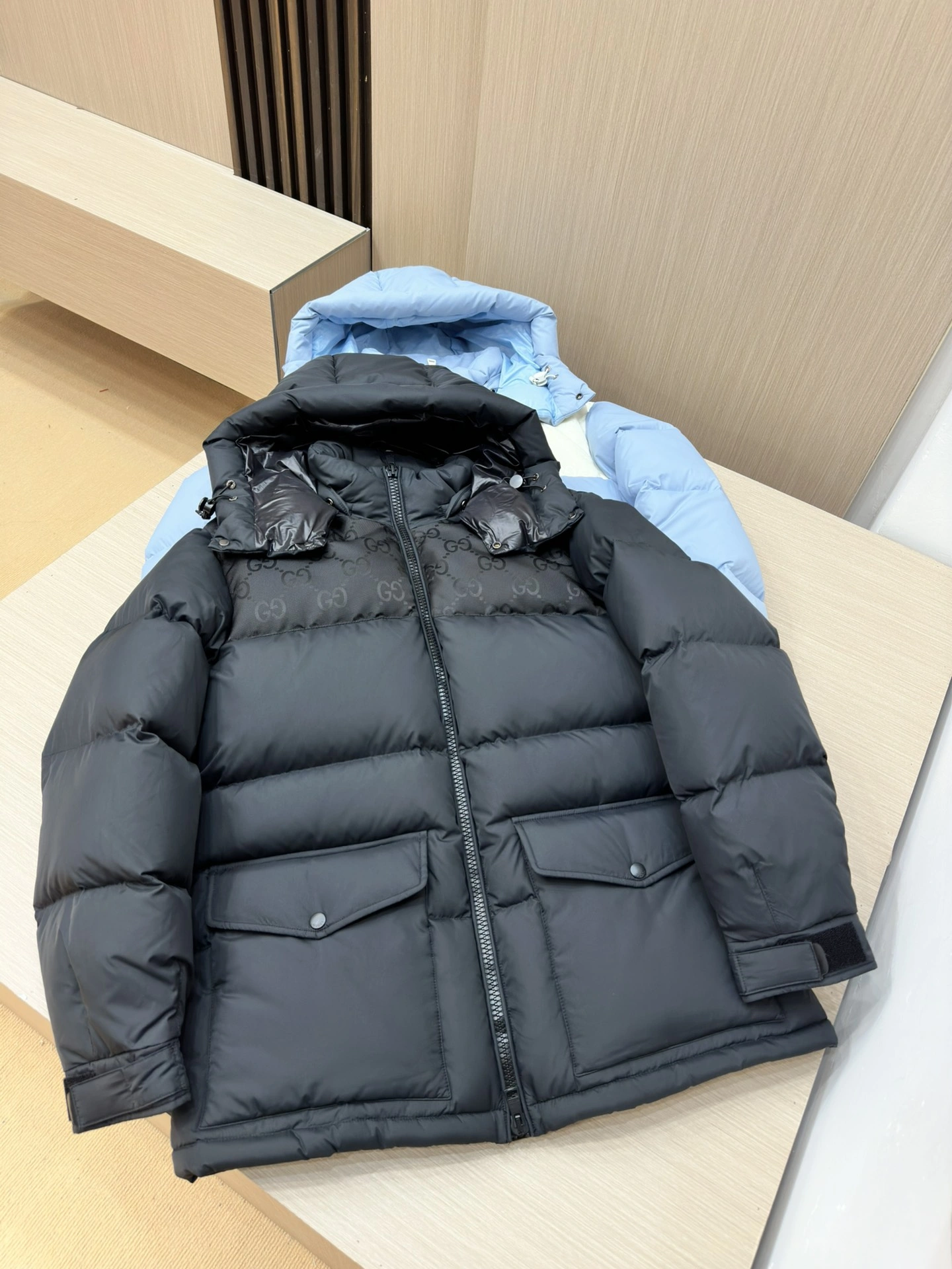 Gucci Down Jackets Sophisticated 129137