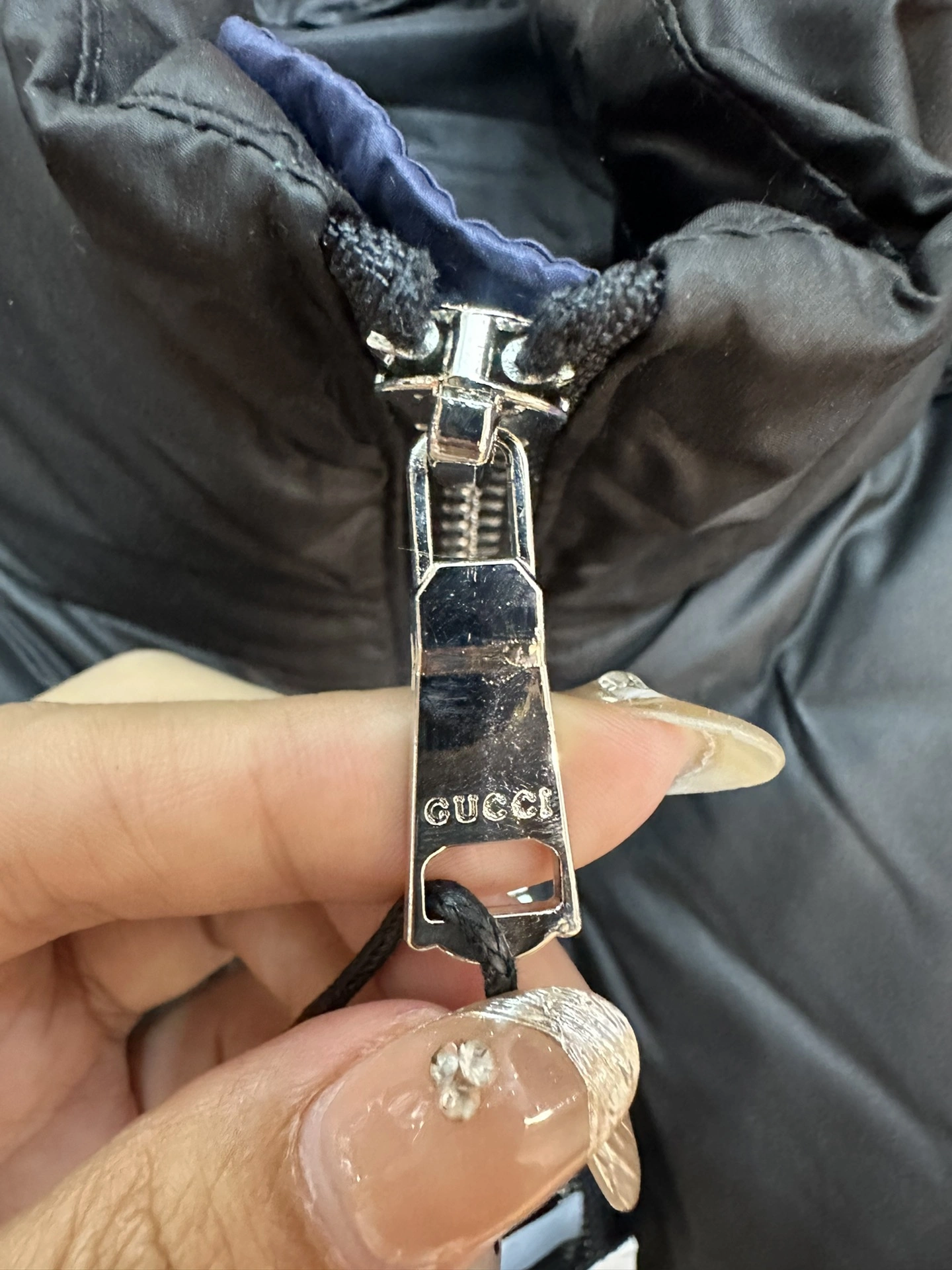 Gucci Down Jackets Sporty 129121