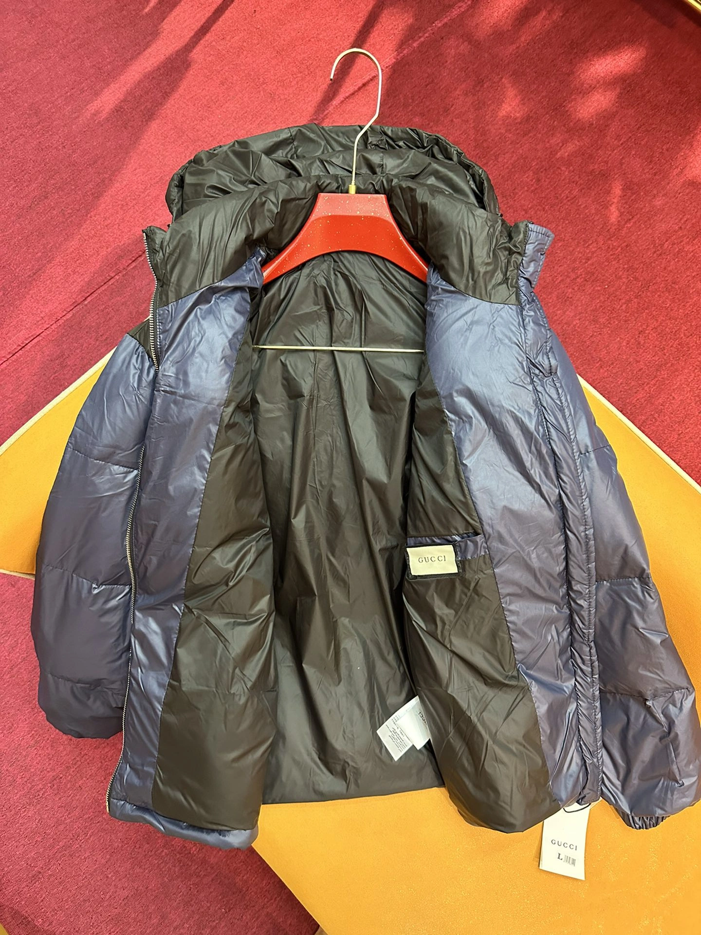 Gucci Down Jackets Sporty 129121