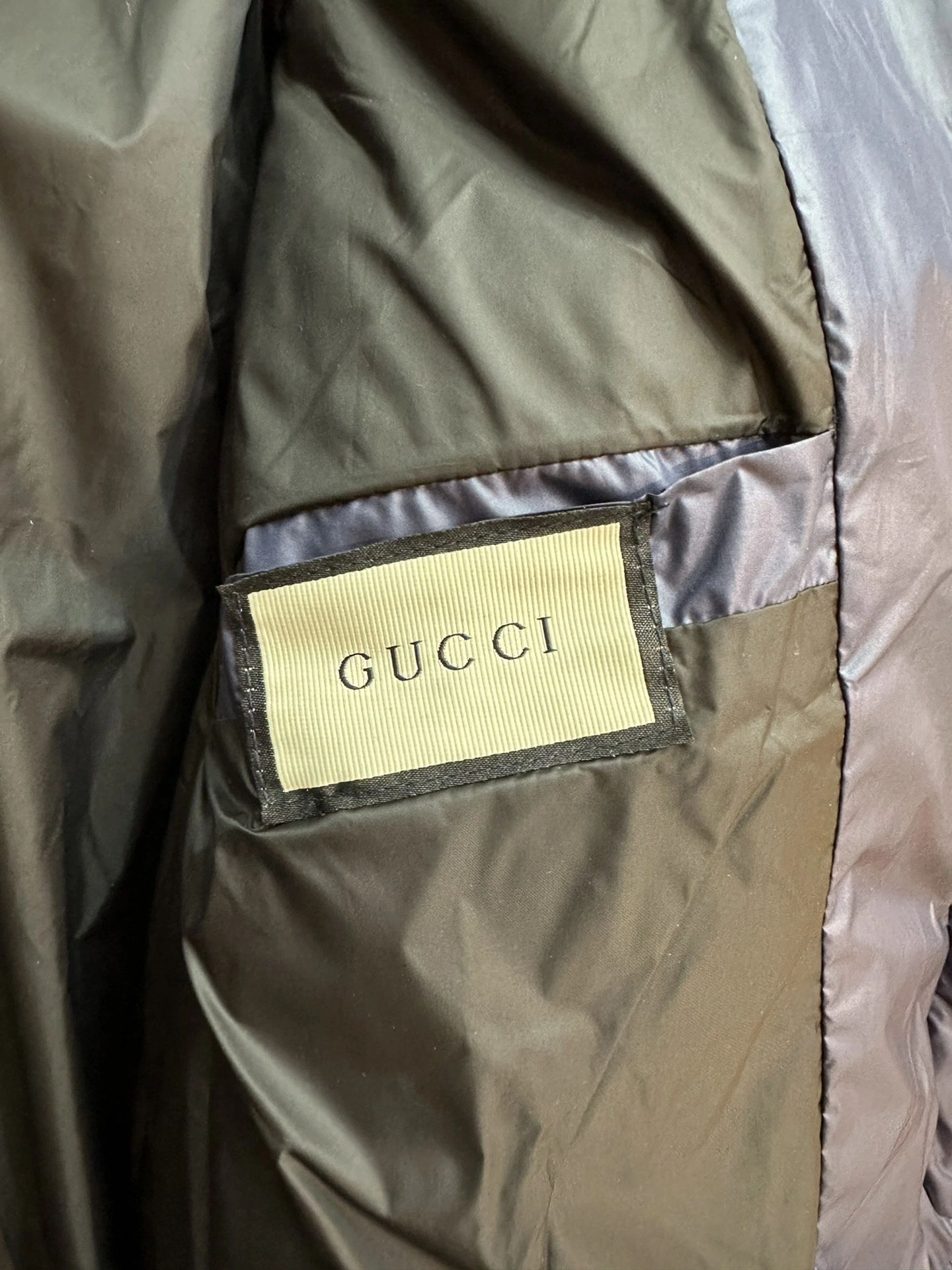 Gucci Down Jackets Sporty 129121