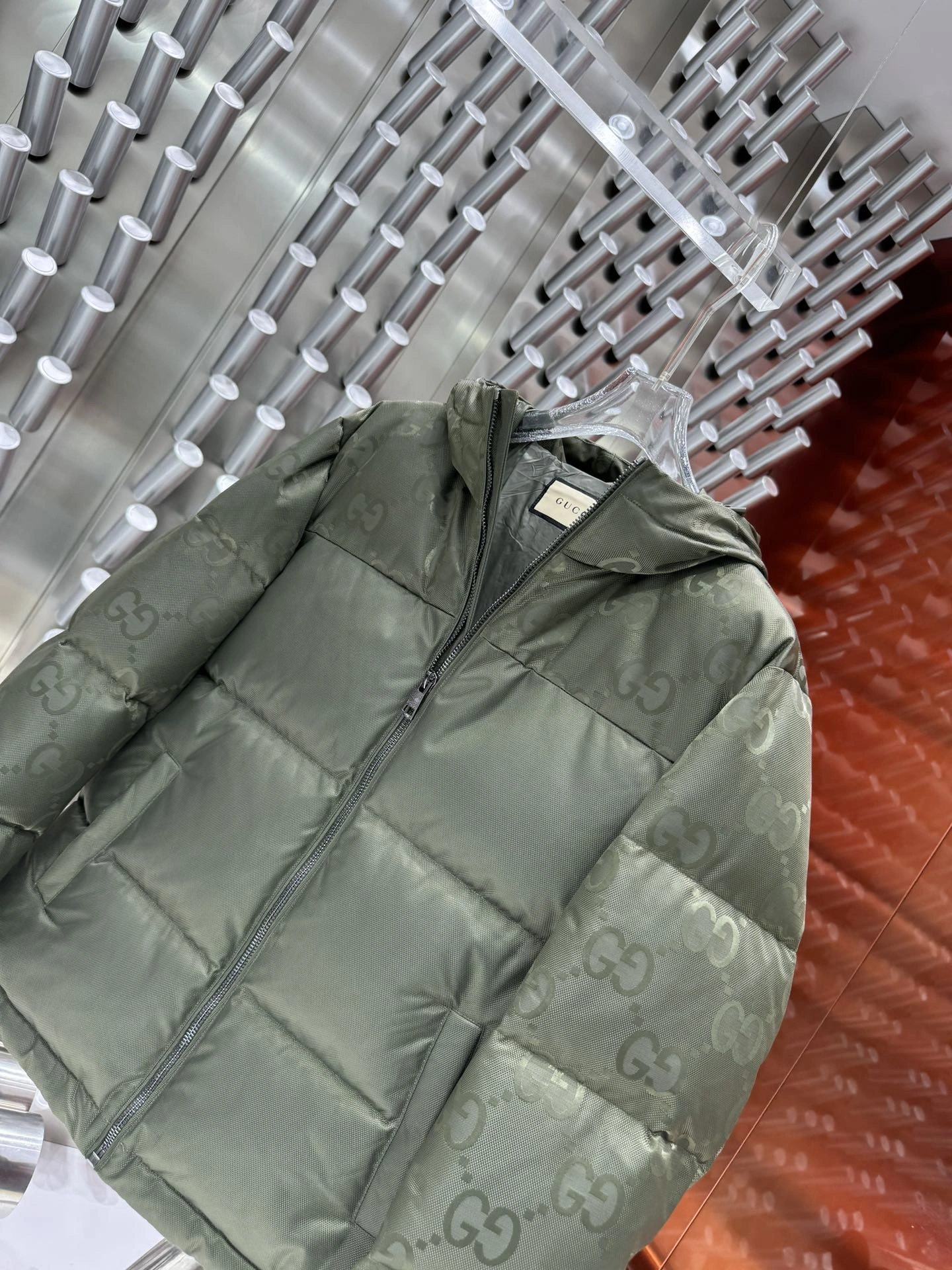 Gucci Down Jackets WellDesigned 129126