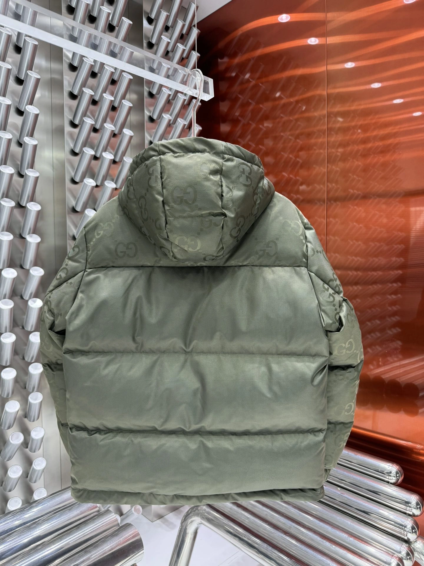 Gucci Down Jackets WellDesigned 129126