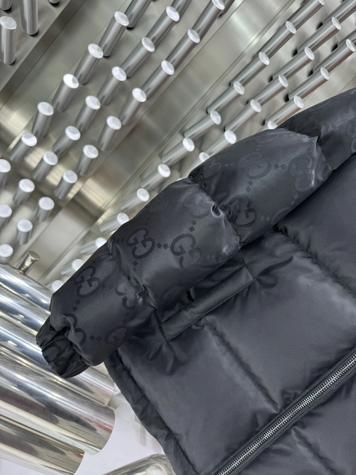 Gucci Down Jackets Fashionable 129127