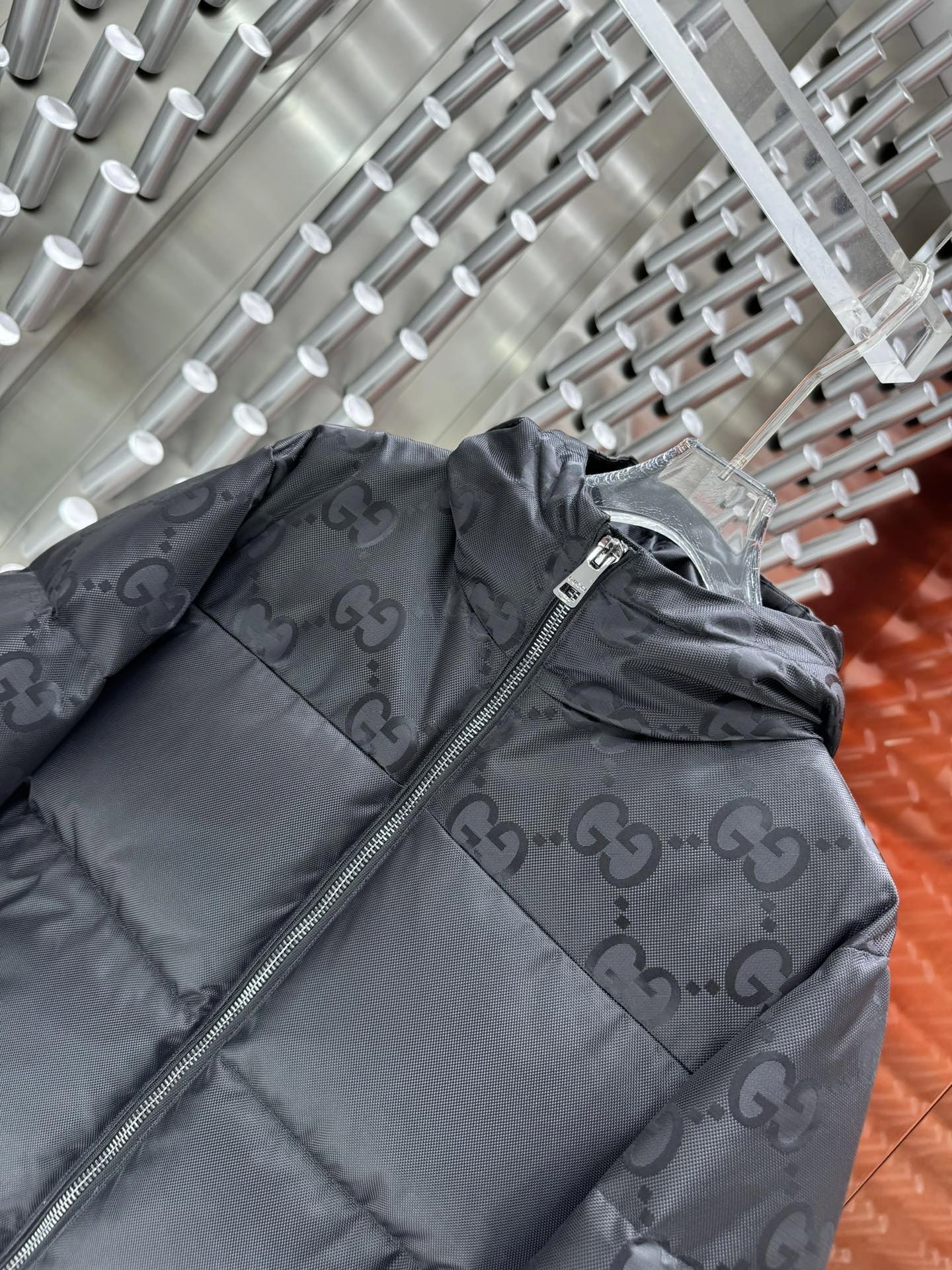 Gucci Down Jackets Fashionable 129127