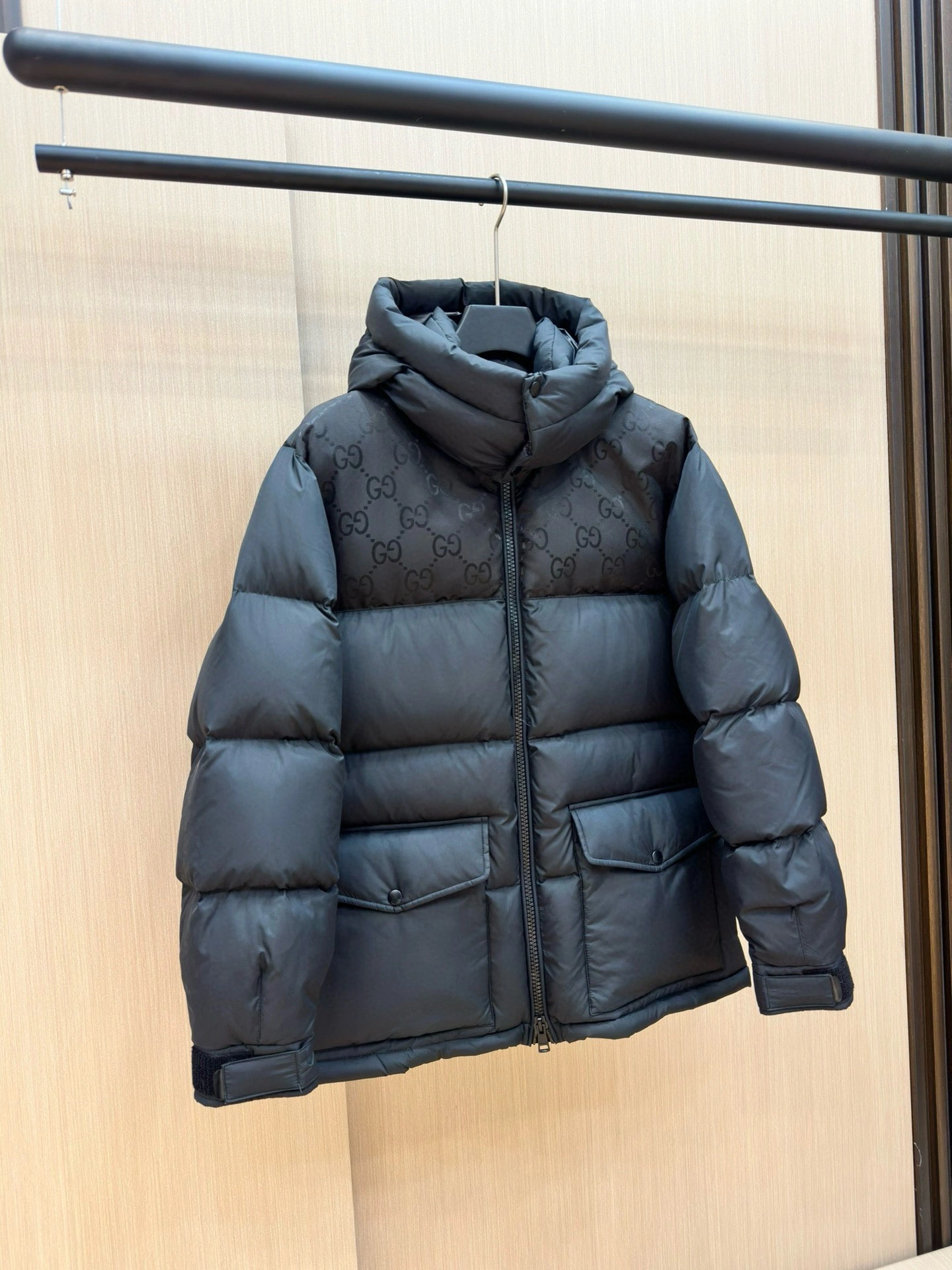 Gucci Down Jackets ComfortFit 129138