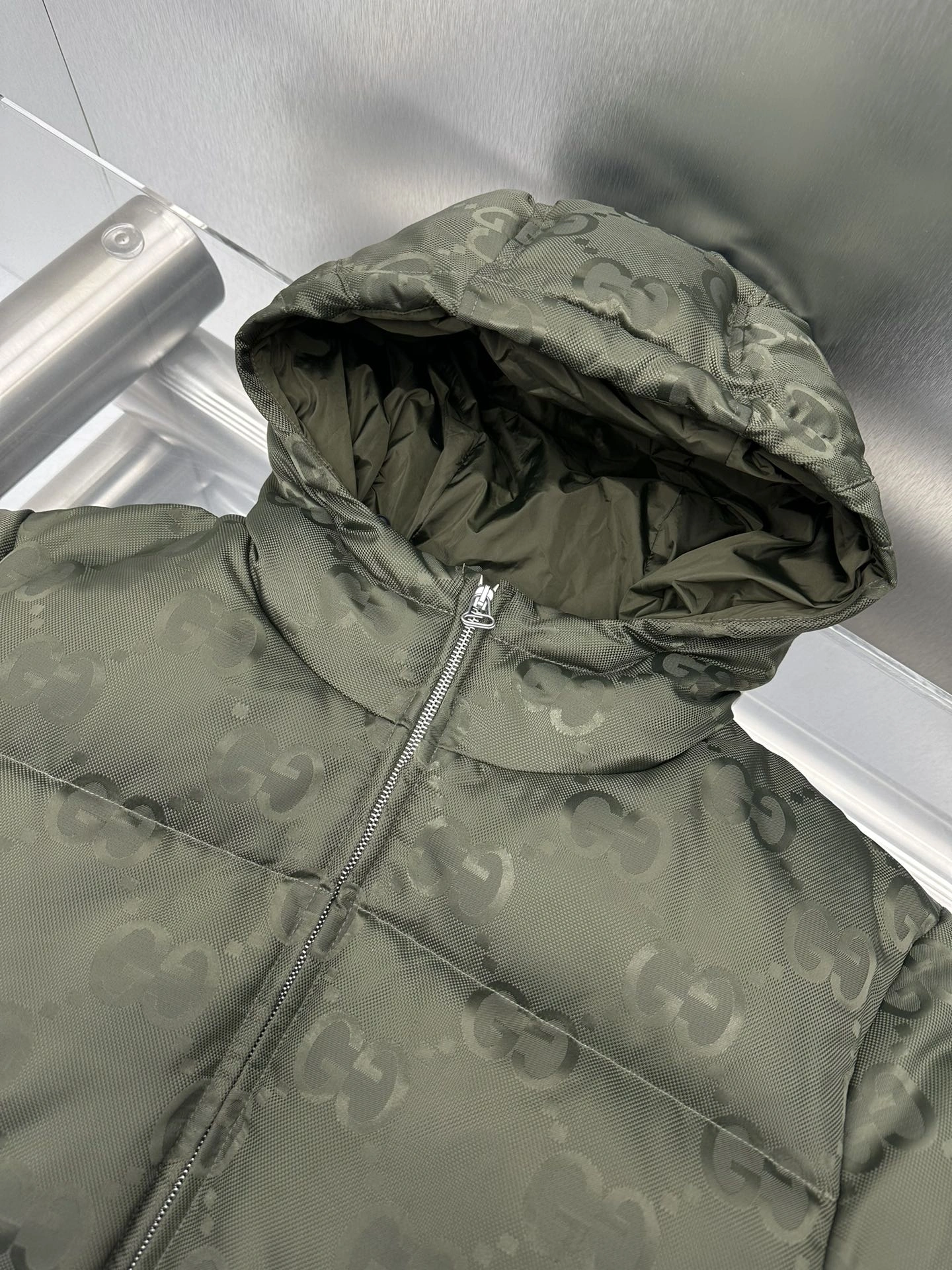 Gucci Down Jackets Original 129116