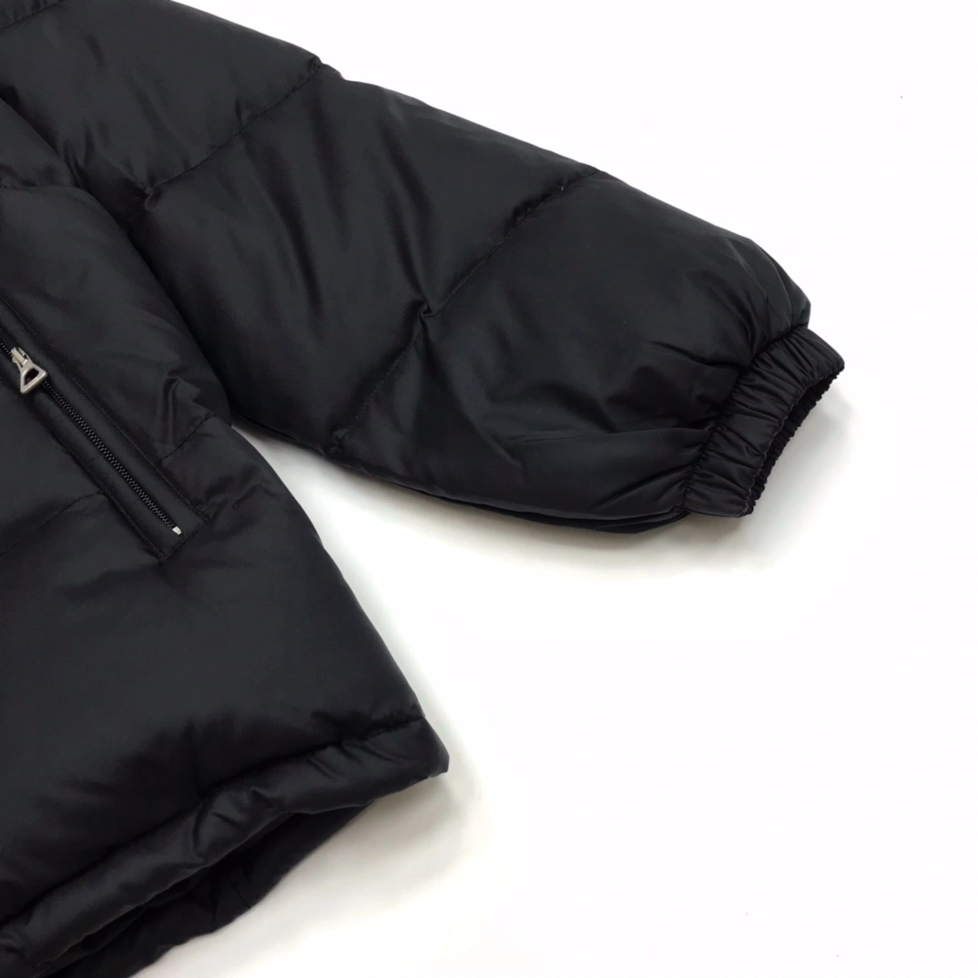 Comfortable Gucci Down Jackets 129117