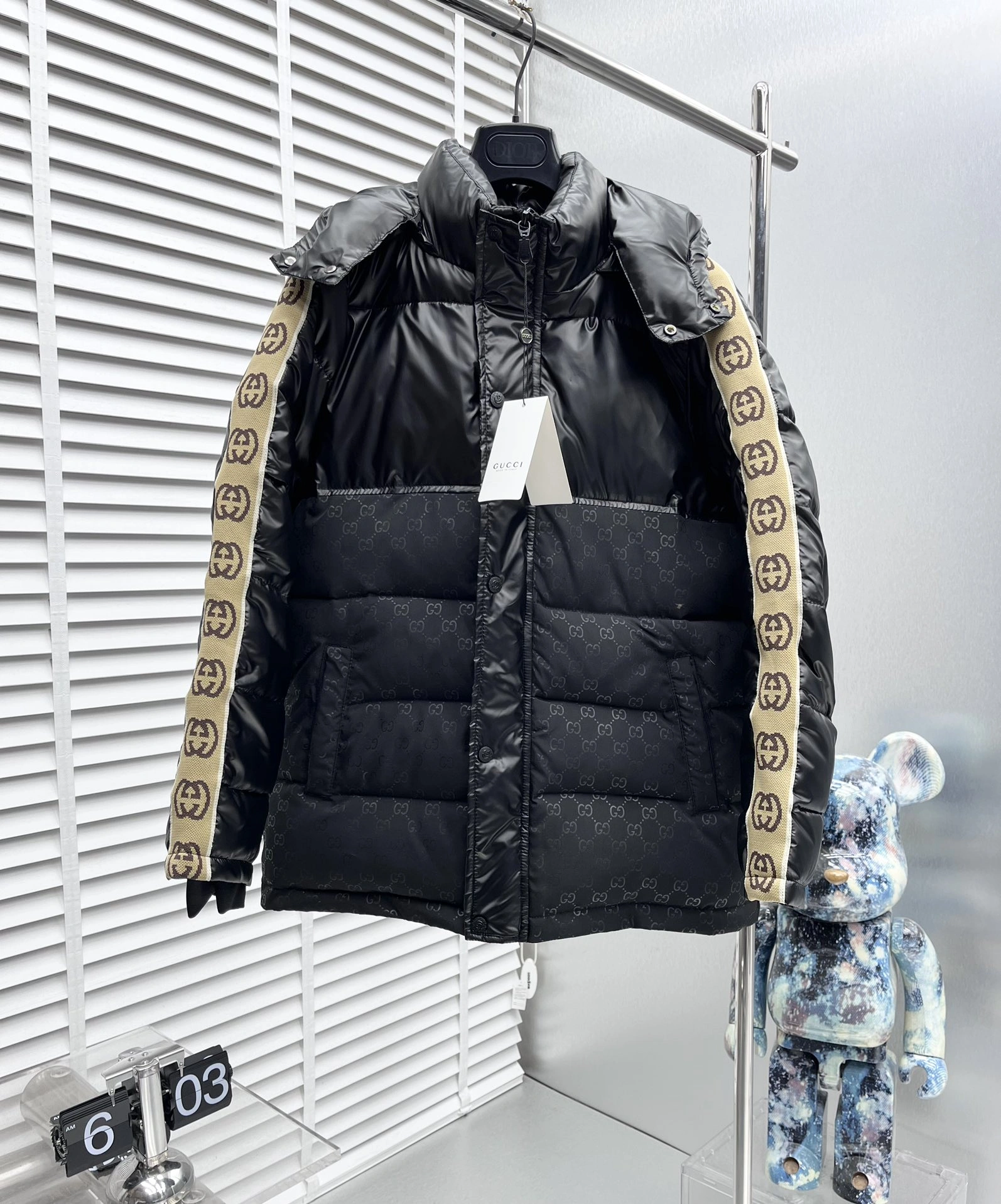 SmartChoice Gucci Down Jackets 129131
