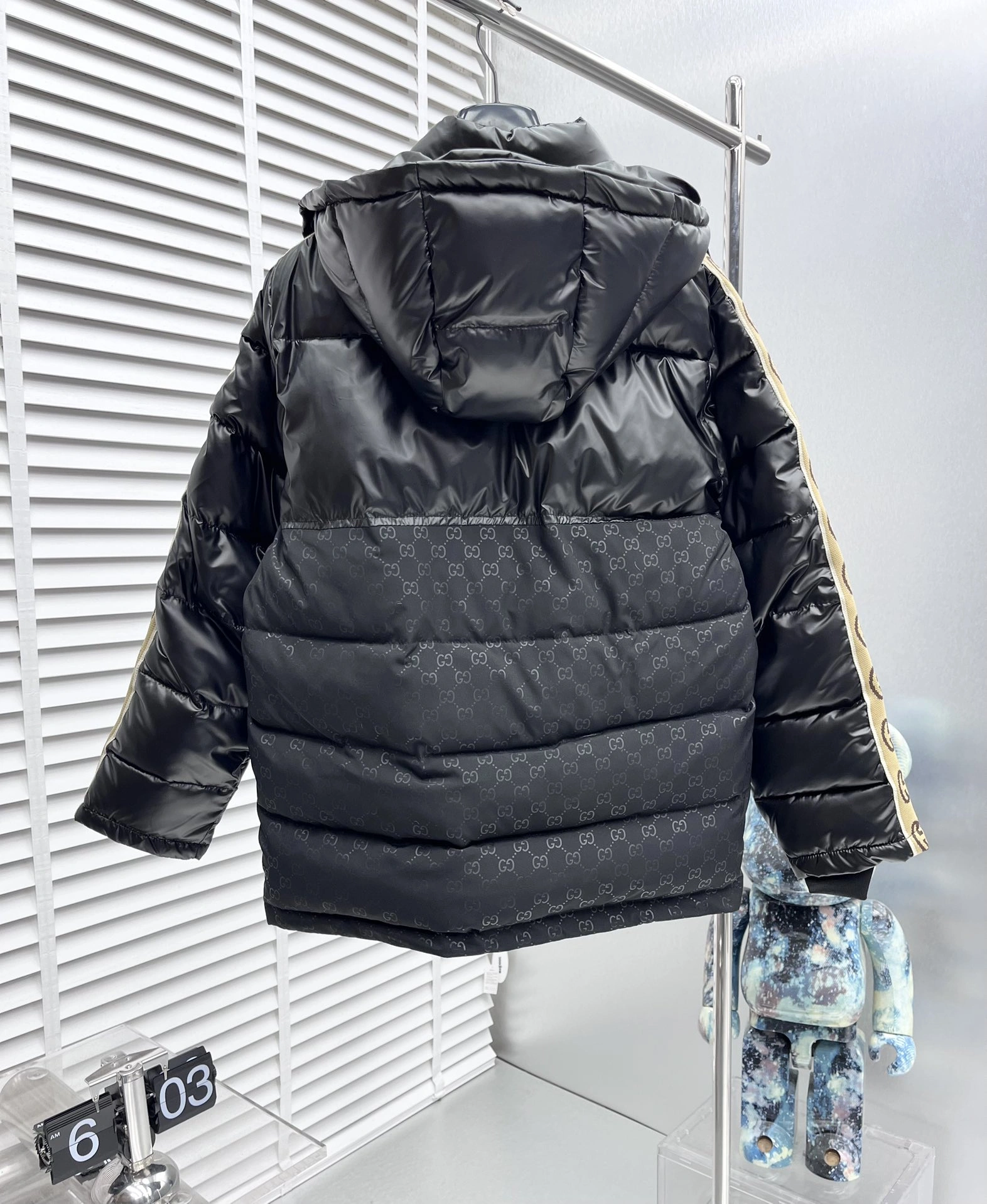 SmartChoice Gucci Down Jackets 129131