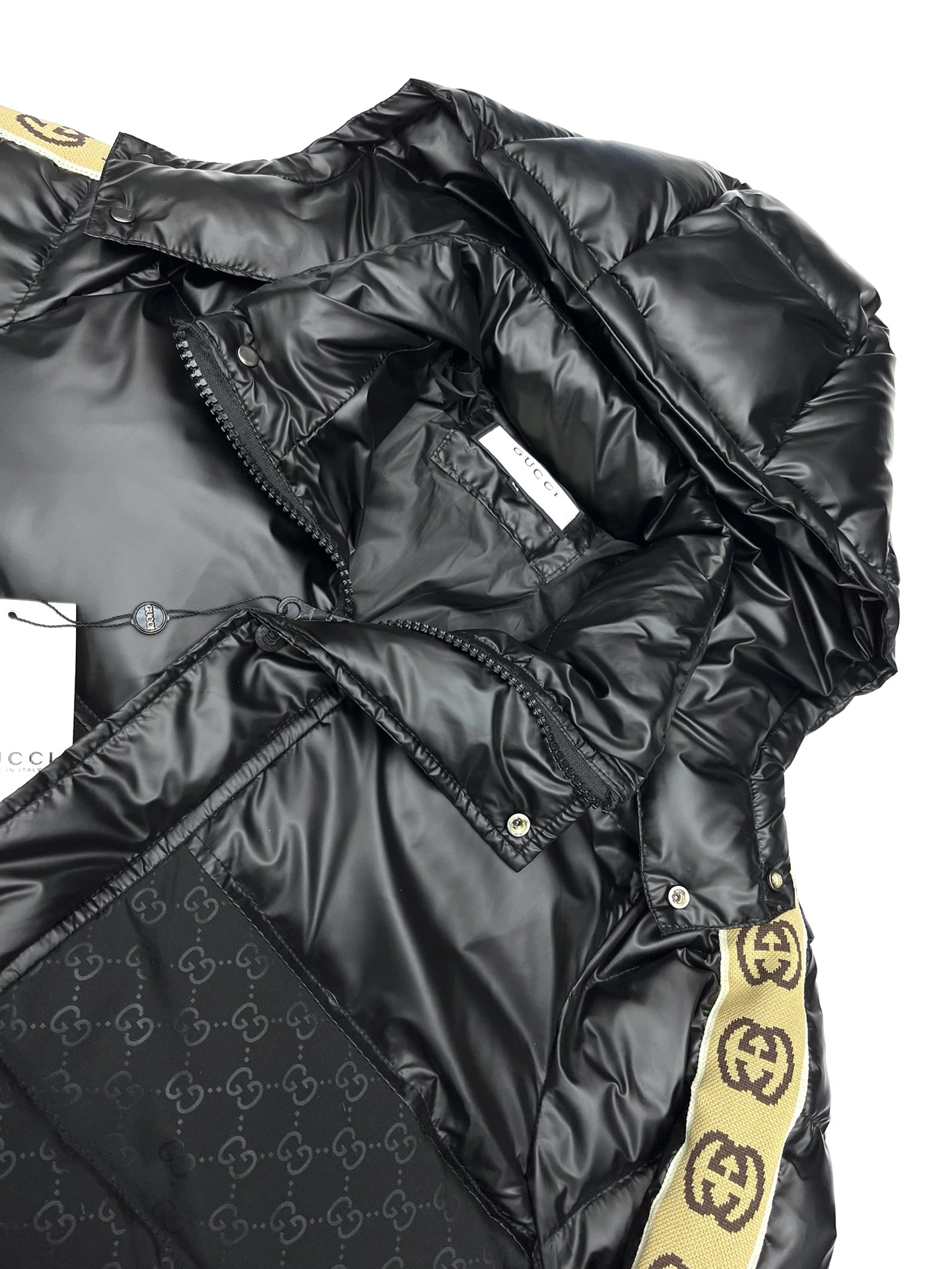 SmartChoice Gucci Down Jackets 129131