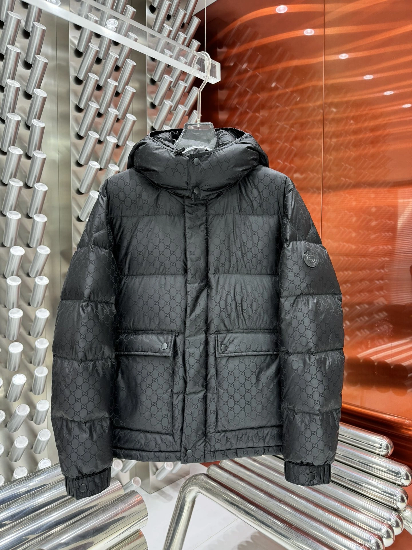 Sleek Gucci Down Jackets 129122