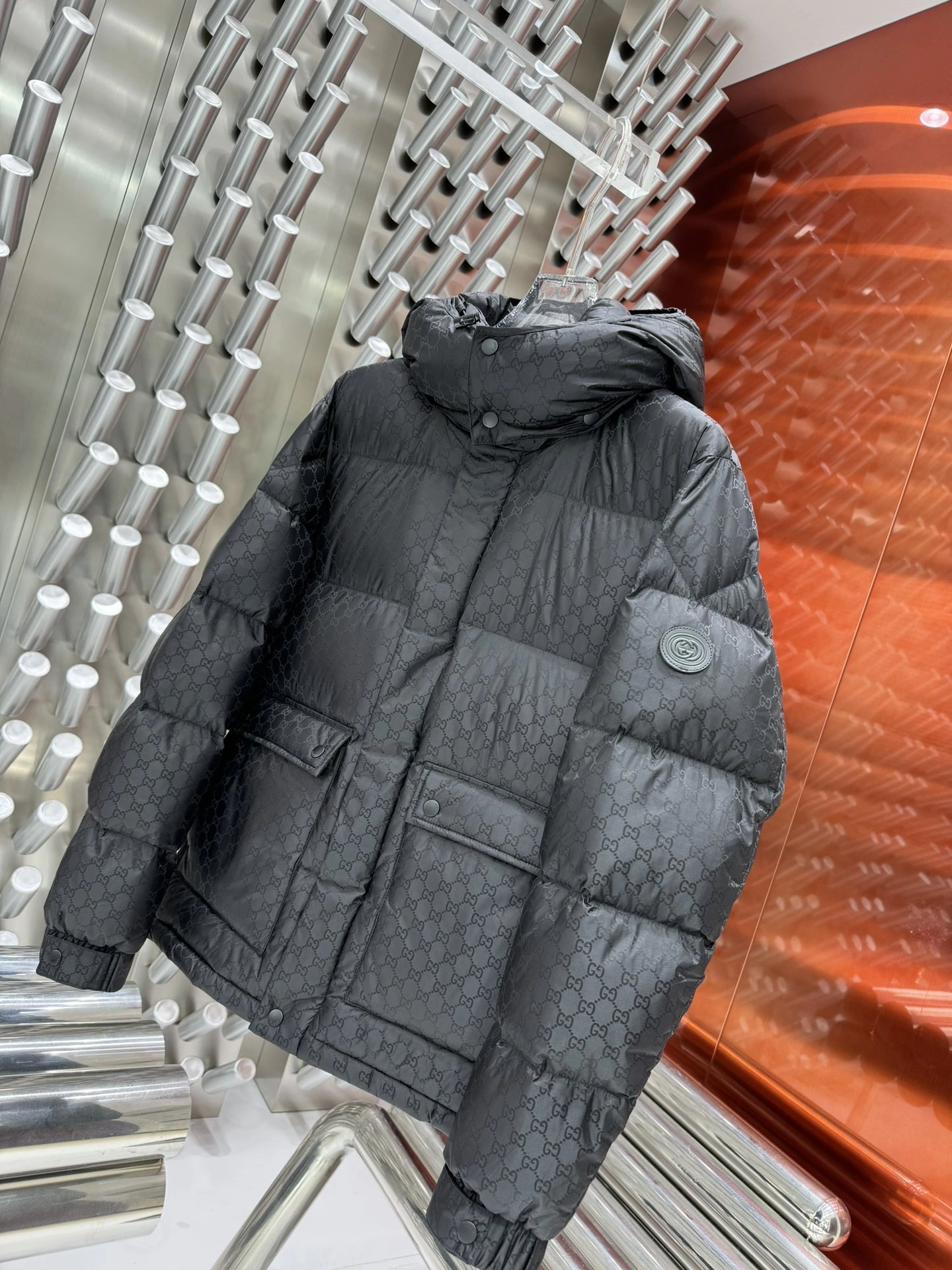 Sleek Gucci Down Jackets 129122