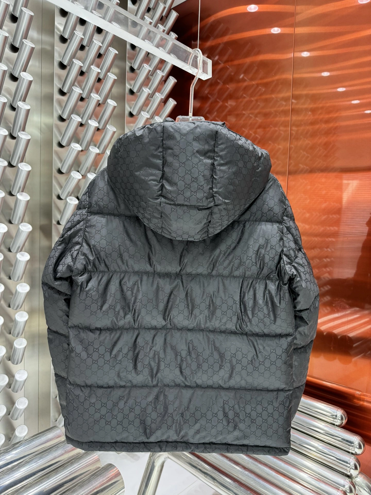 Sleek Gucci Down Jackets 129122