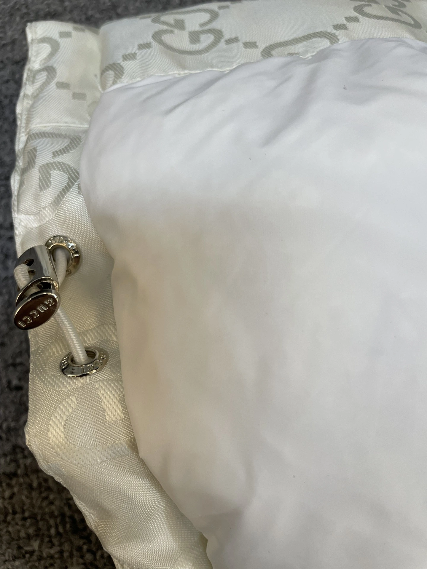Gucci Down Jackets ZipUp 129118