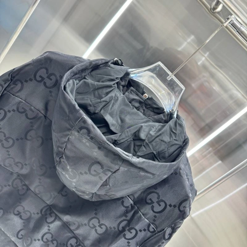 Gucci Down Jackets Versatile 129036