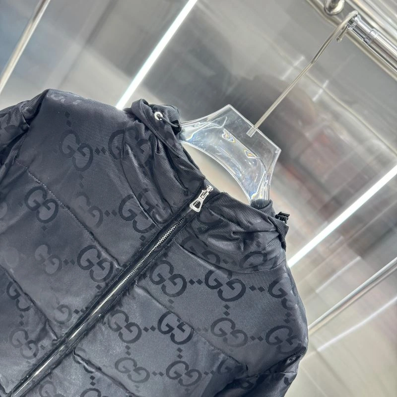 Gucci Down Jackets Versatile 129036