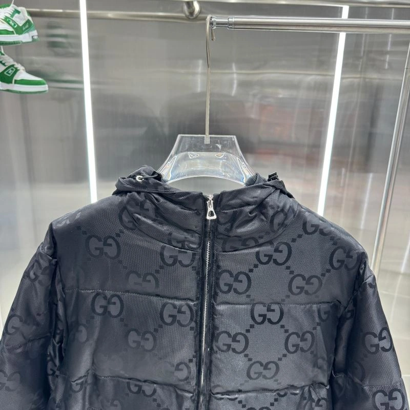 Gucci Down Jackets Versatile 129036