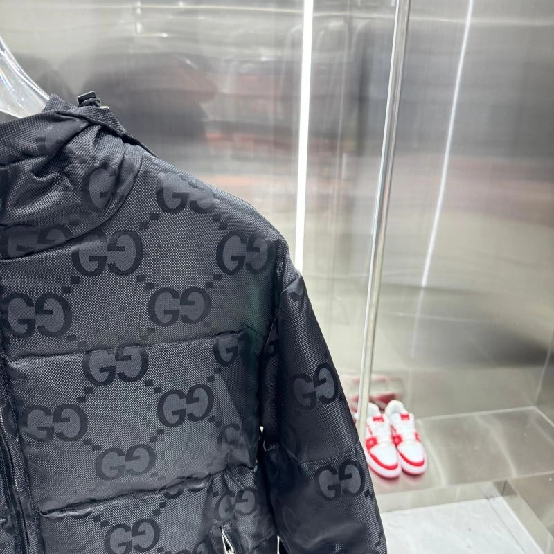 Gucci Down Jackets Versatile 129036