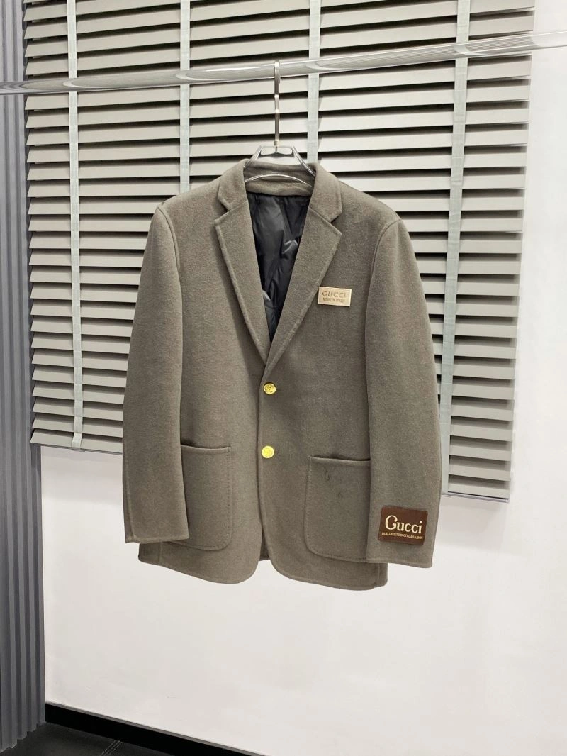 Effortless Gucci Down Jackets 129028