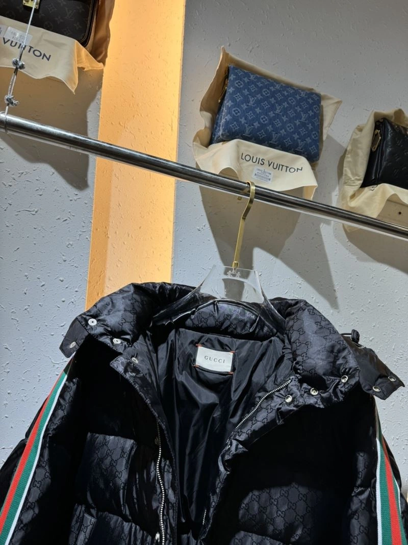 Gucci Down Jackets Sleek 129050