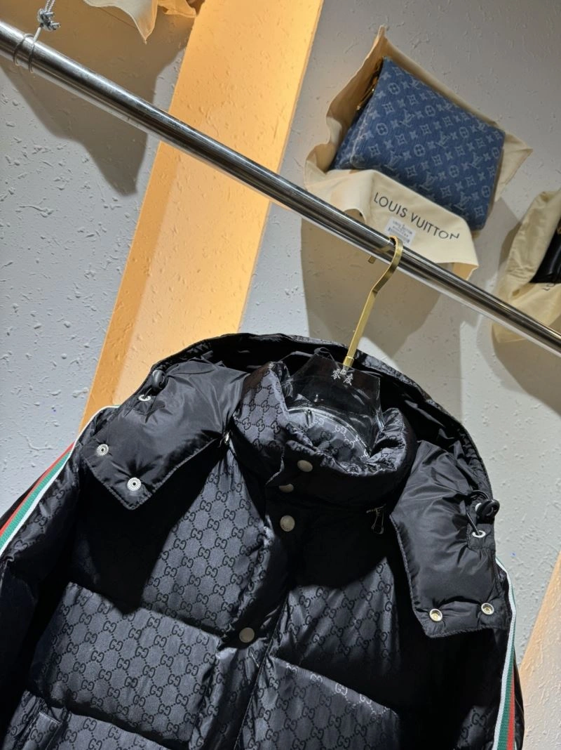 Gucci Down Jackets Sleek 129050