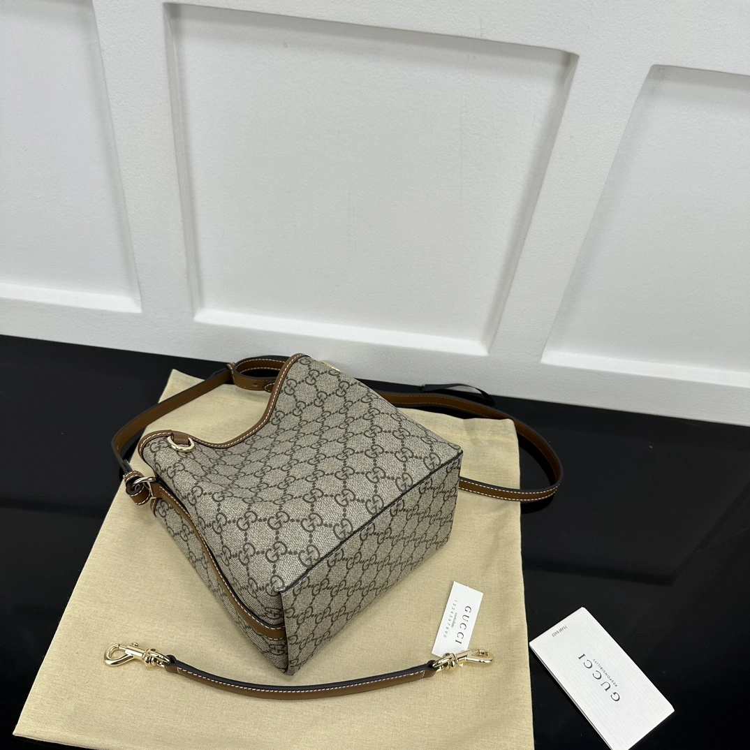 Gucci Drawstring Bags Minimalist 67423
