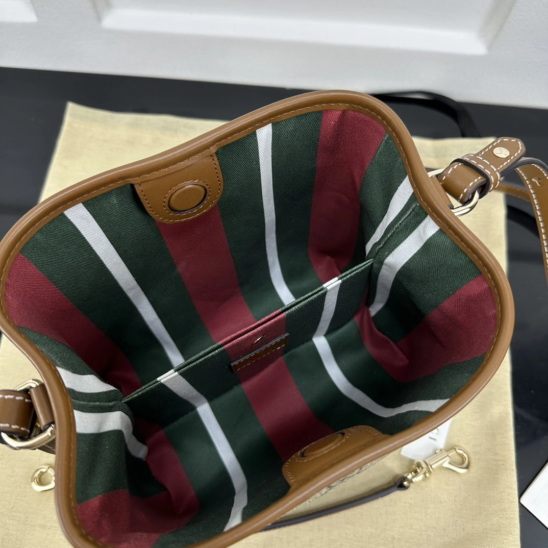 Gucci Drawstring Bags Minimalist 67423