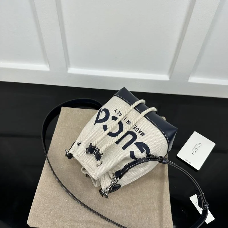 Gucci Drawstring Bags Comfortable 51477
